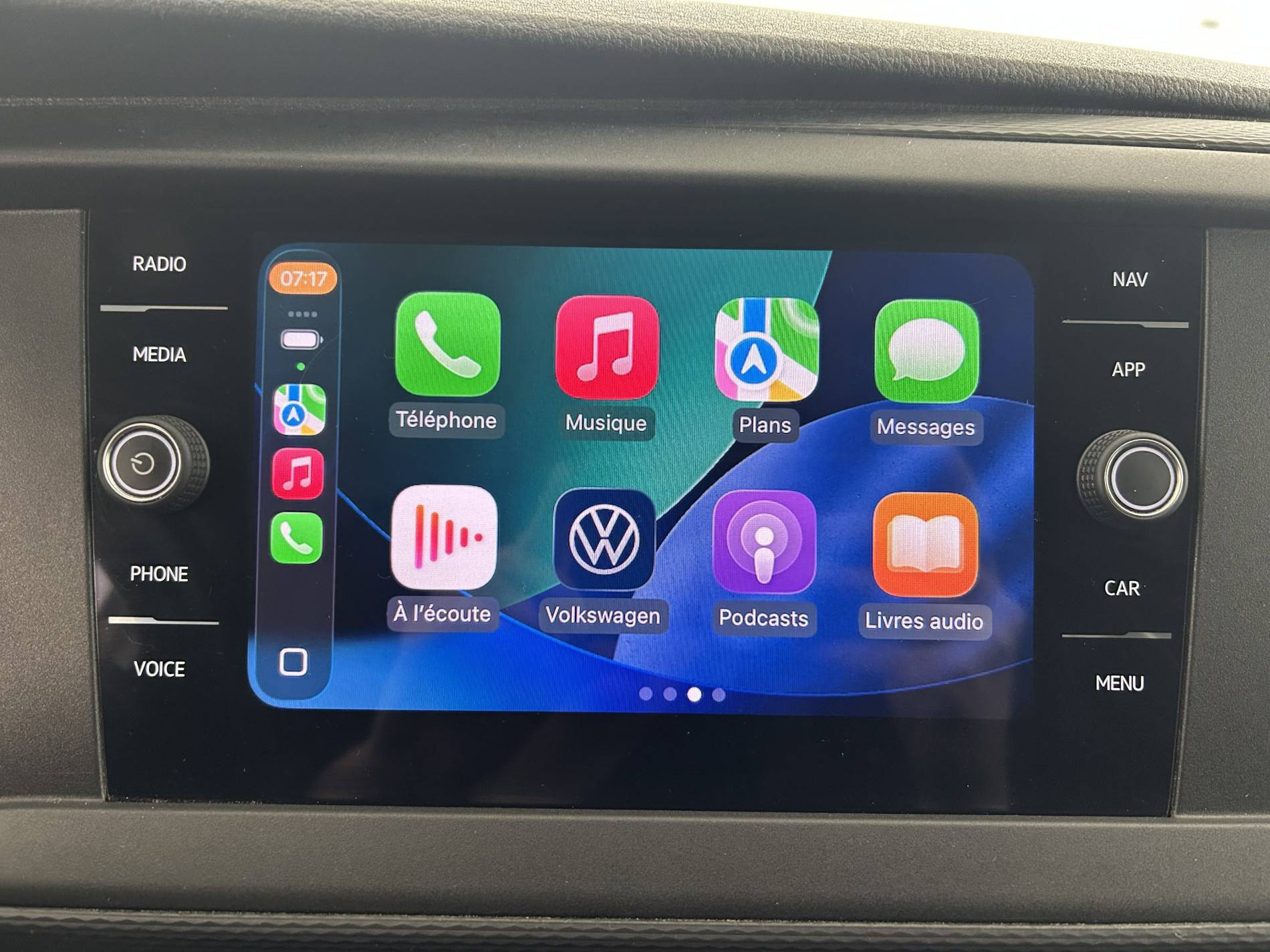 Vente en ligne Volkswagen Transporter  L1H1 2.0 TDI 110 BVM5 au prix de 22 690 €