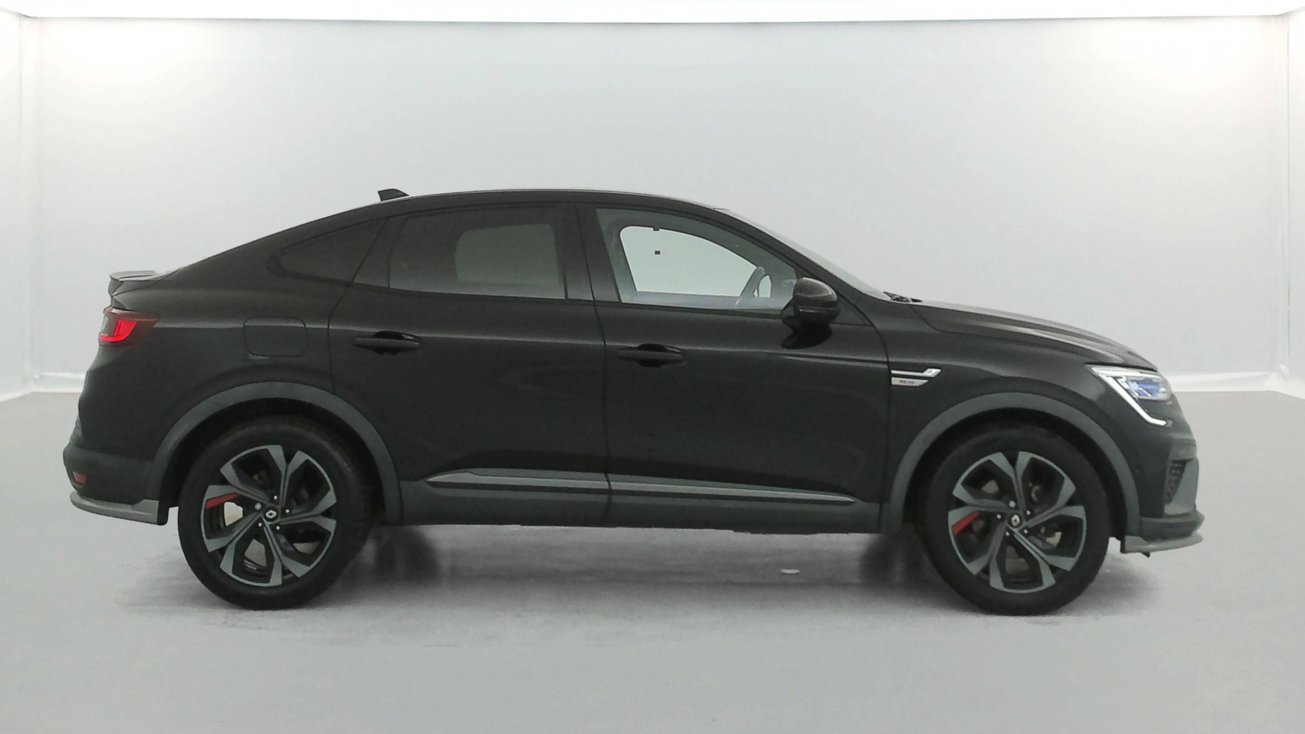 Vente en ligne Renault Arkana  E-Tech hybride 145 au prix de 21 400 €