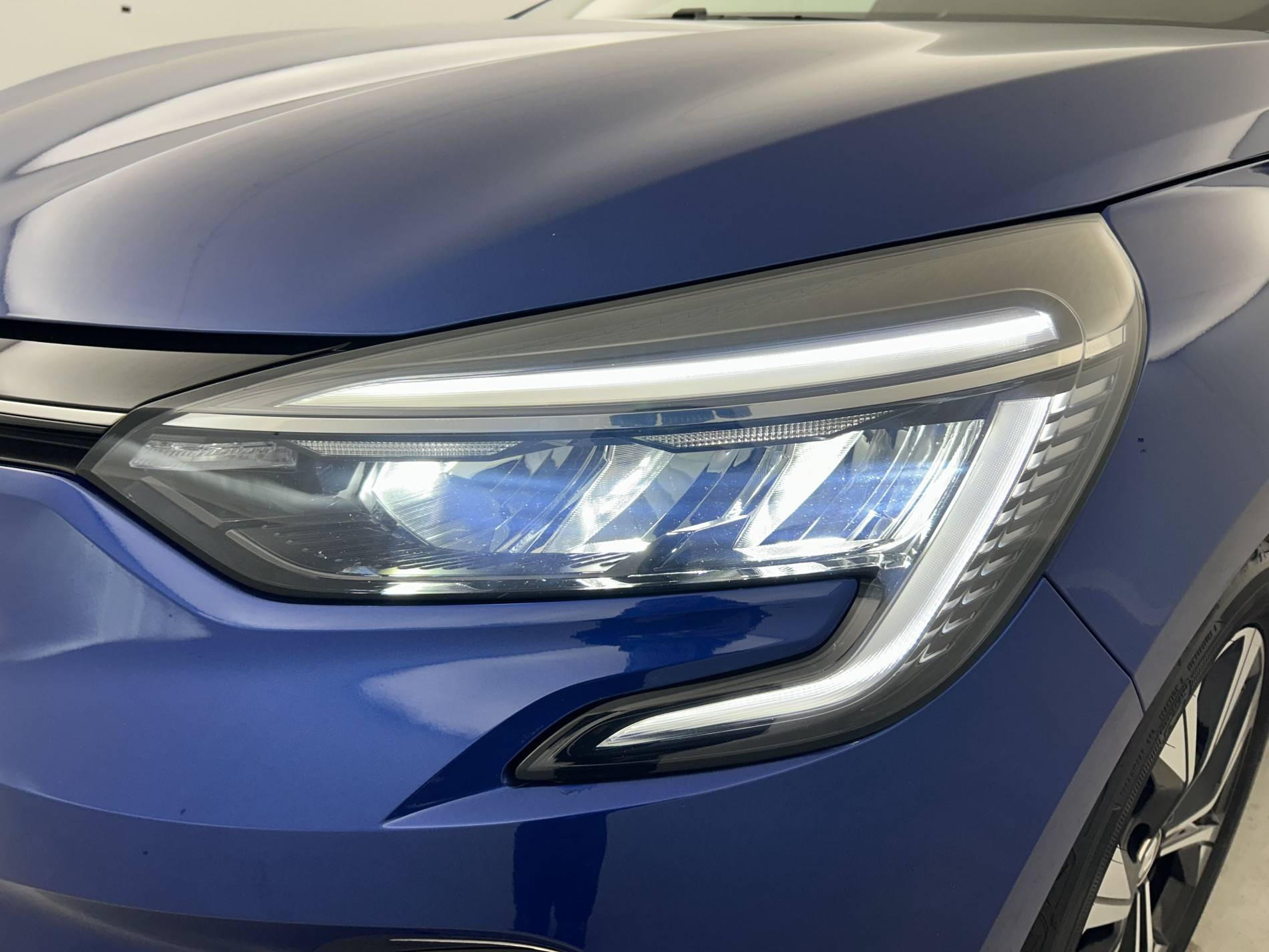 Vente en ligne Renault Clio 5 Clio TCe 100 GPL au prix de 14 990 €