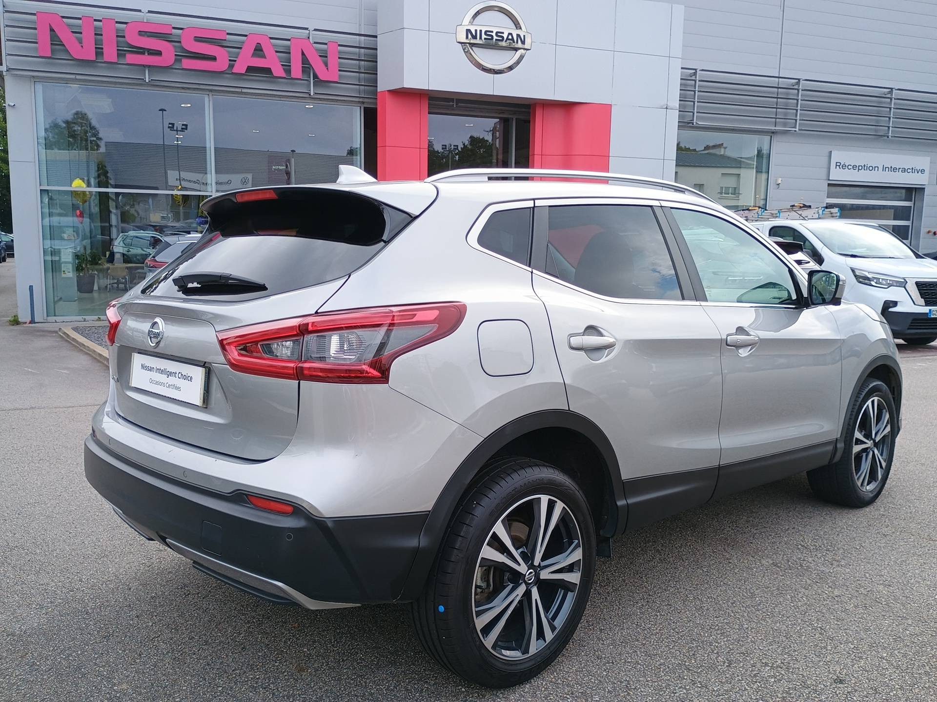 Vente en ligne Nissan Qashqai Qashqai 1.3 DIG-T 160 DCT au prix de 17 990 €