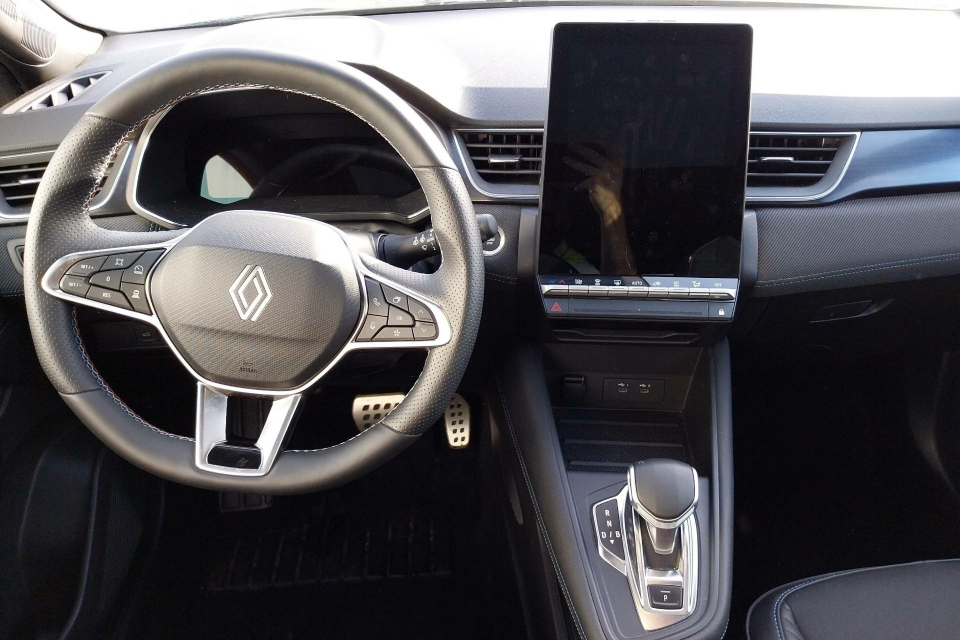Vente en ligne Renault Symbioz  E-Tech full hybrid 145 au prix de 27 990 €
