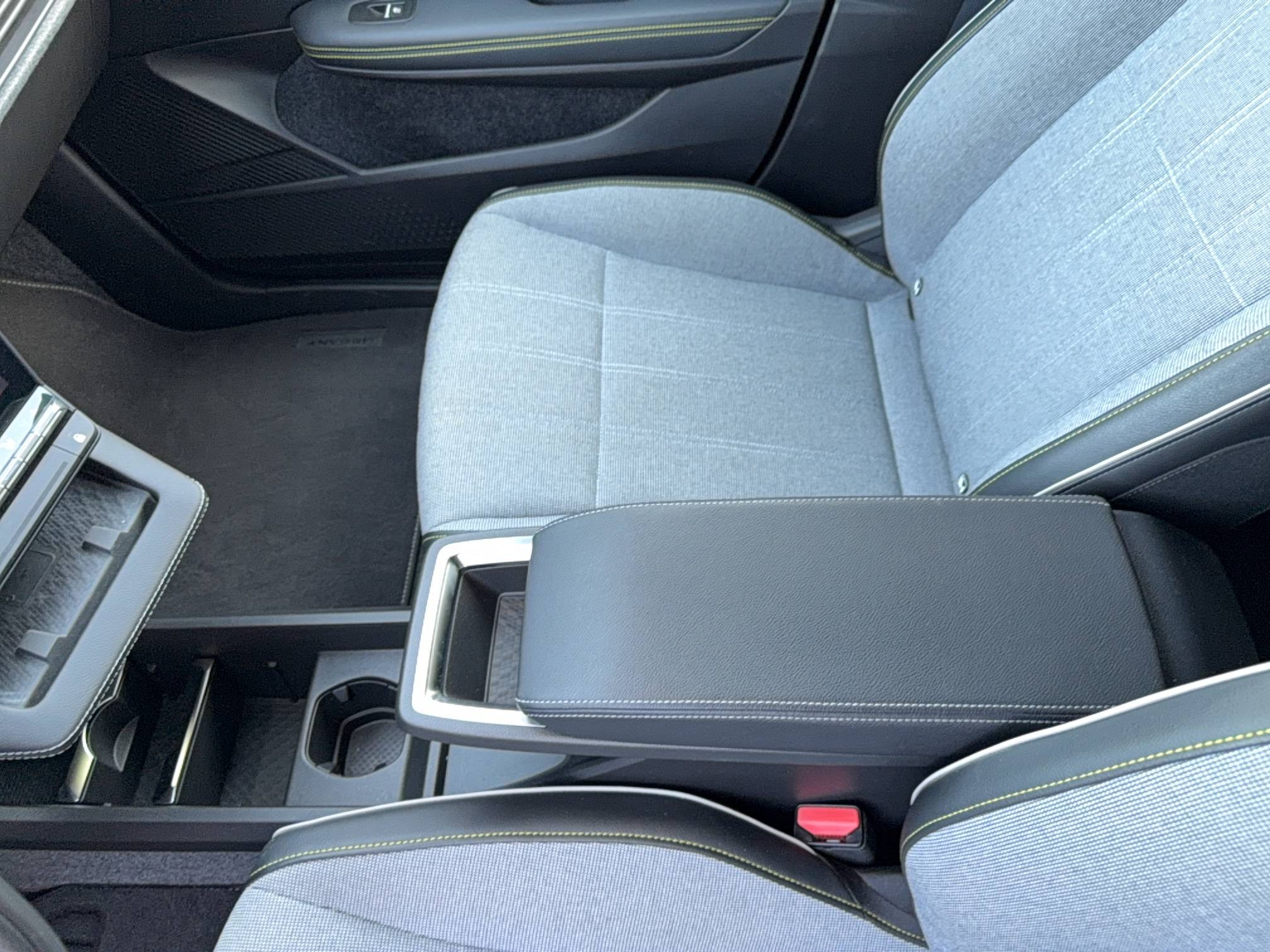 Vente en ligne Renault Megane E-Tech  220 ch autonomie confort AC7 au prix de 26 590 €