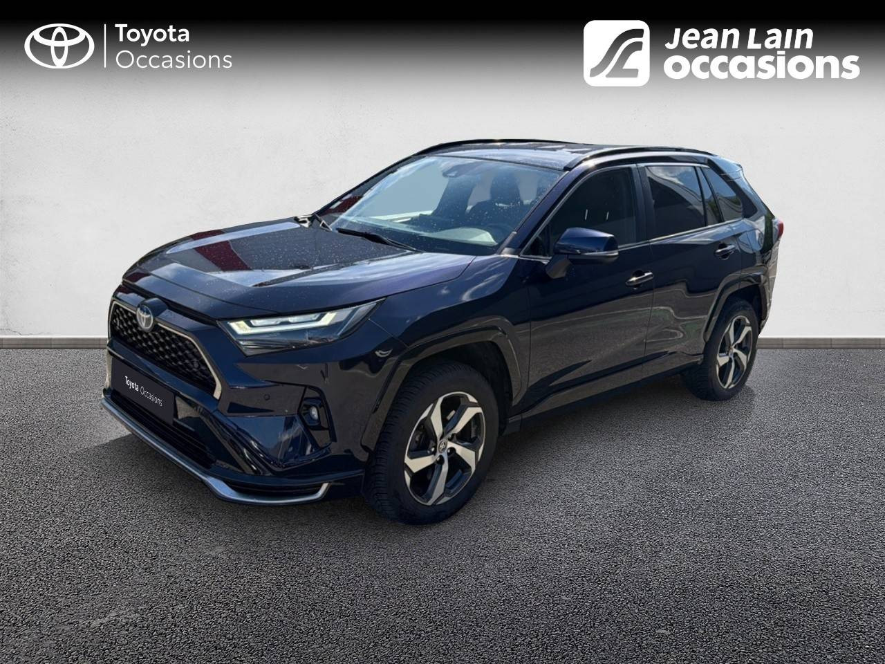 Vente en ligne TOYOTA RAV4 HYBRIDE RECHARGEABLE RAV4 Hybride Rechargeable AWD Design de 2022 au prix de 37 990 €
