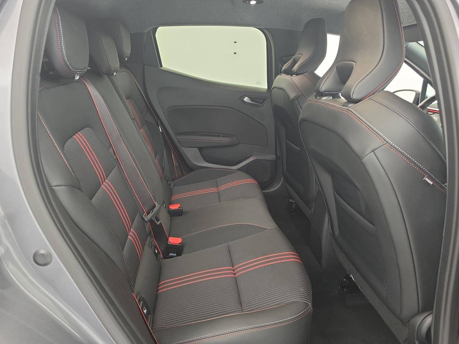 Vente en ligne Renault Clio 5 Clio TCe 140 au prix de 17 990 €