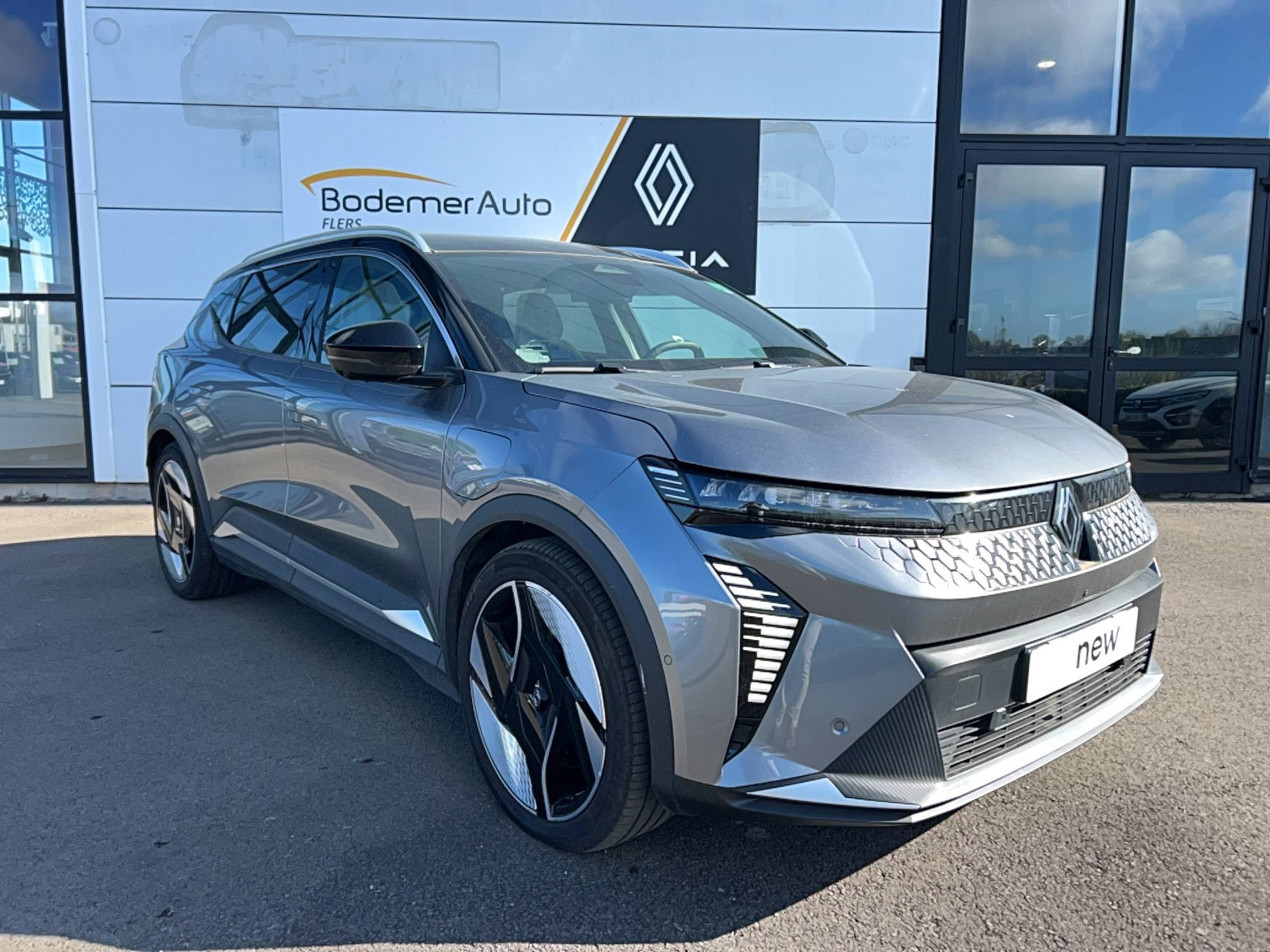 Vente en ligne Renault Scenic E-Tech  220 ch grande autonomie au prix de 37 990 €