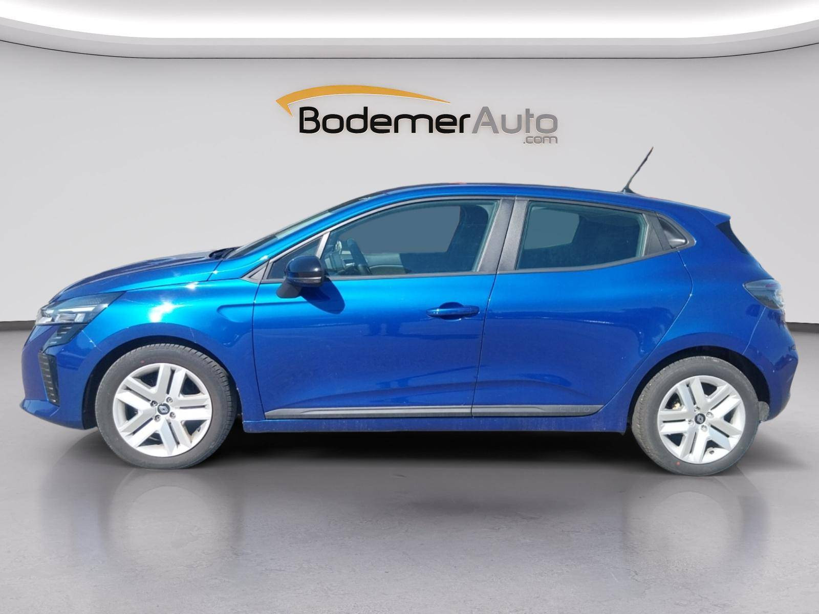 Vente en ligne Renault Clio 5 Clio TCe 90 au prix de 15 990 €