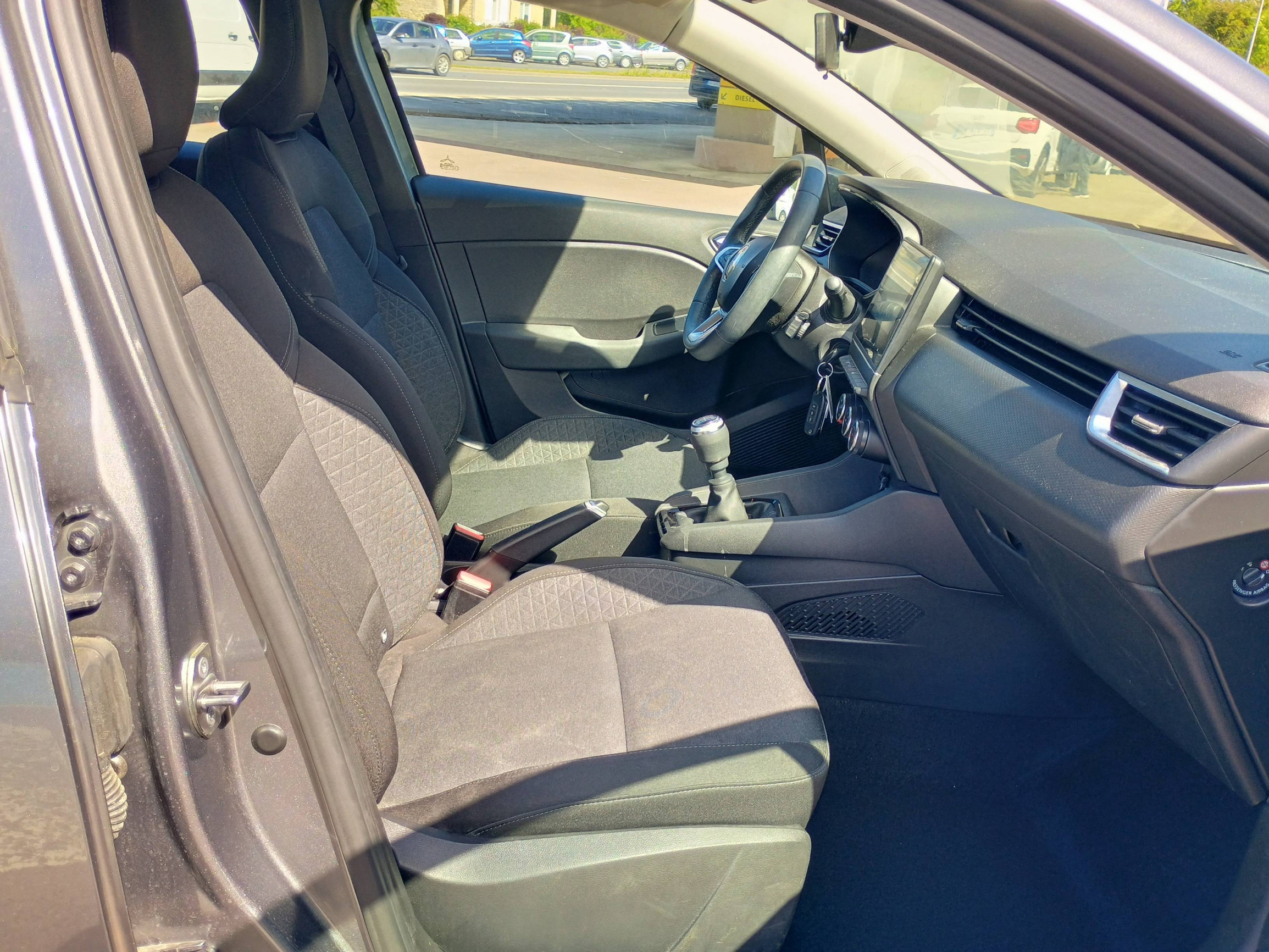 Vente en ligne Renault Clio 5 Clio TCe 90 au prix de 13 990 €
