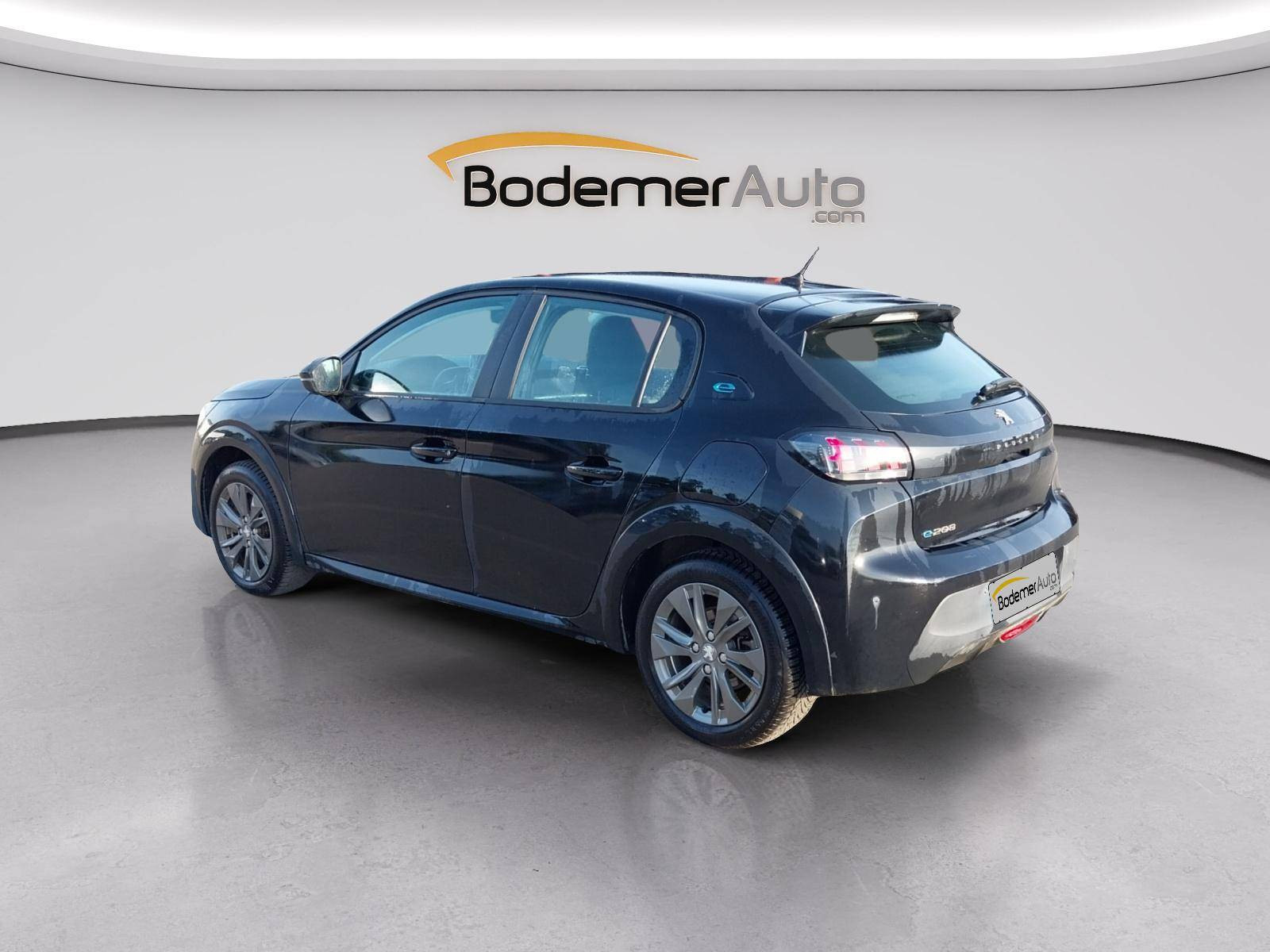 Vente en ligne Peugeot E-208  50 kWh 136ch au prix de 15 900 €