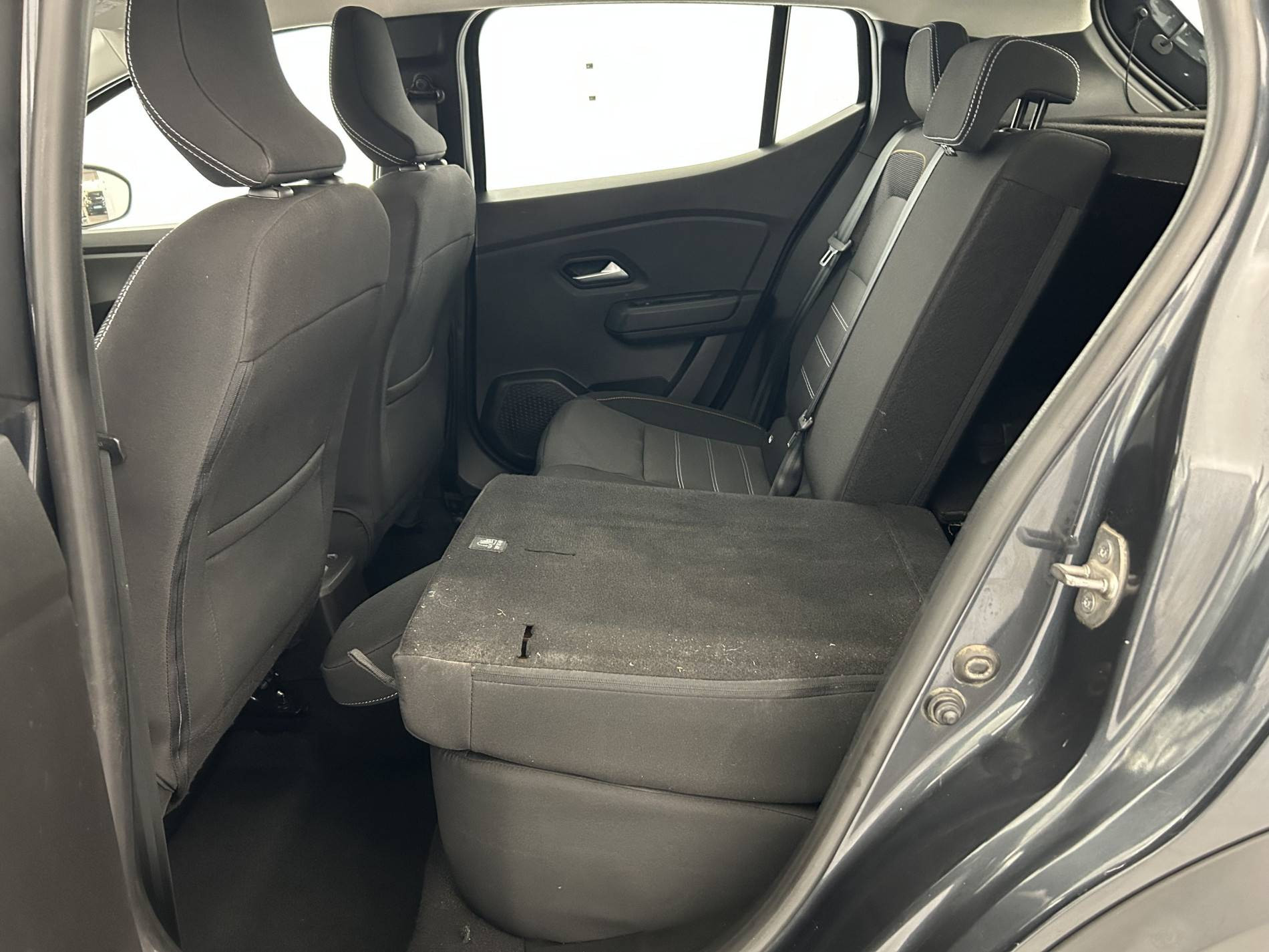 Vente en ligne Dacia Sandero  ECO-G 100 - 22 au prix de 11 390 €