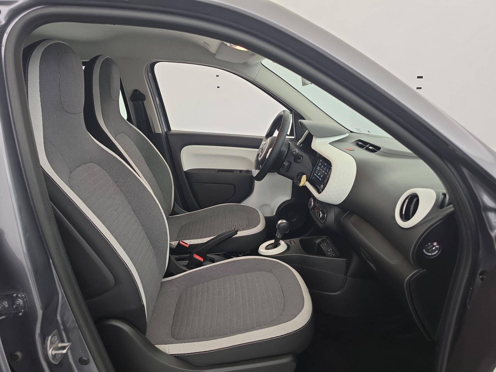 Vente en ligne Renault Twingo Electrique Twingo III E-Tech au prix de 13 900 €