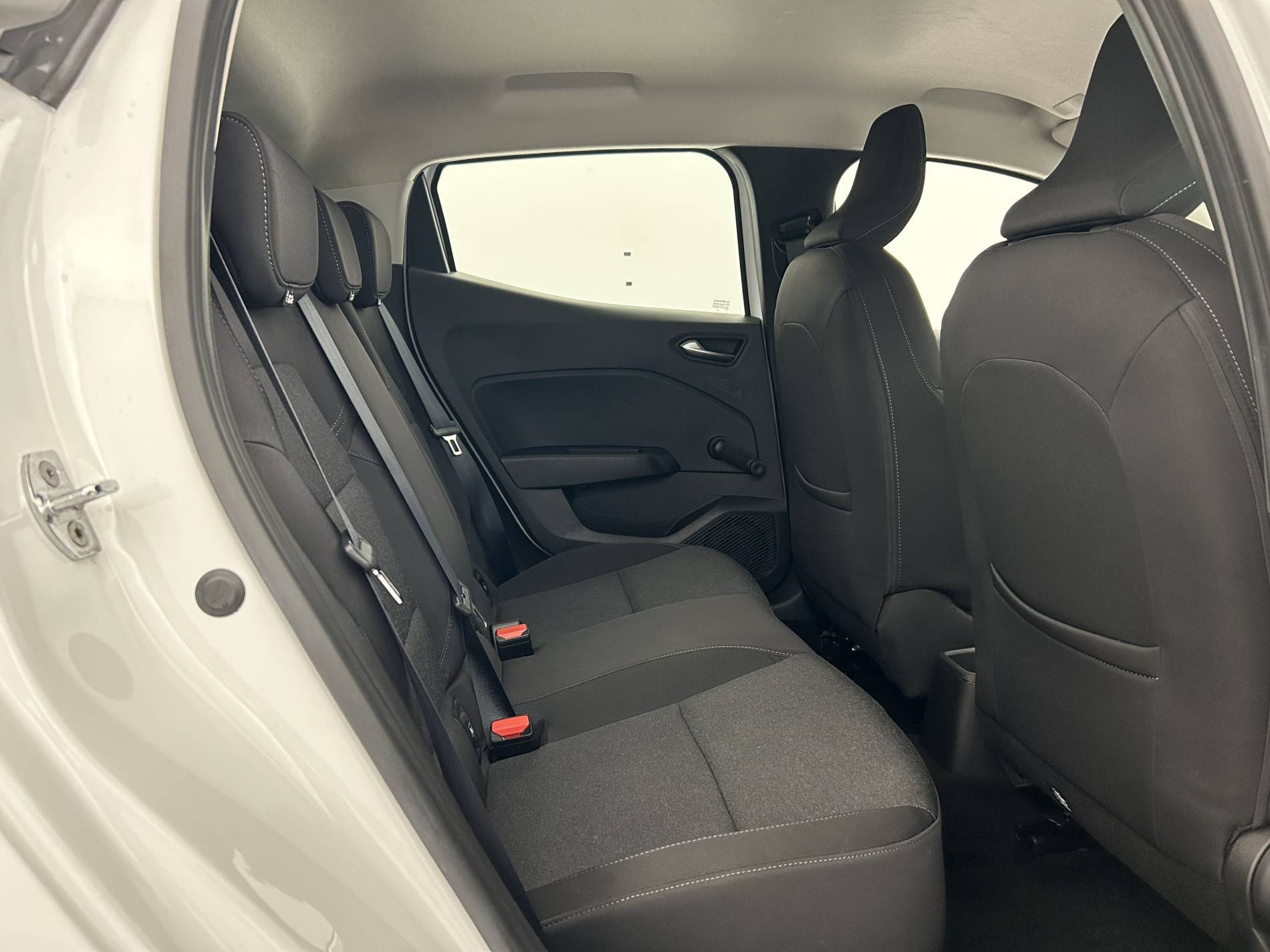 Vente en ligne Renault Clio 5 Clio SCe 65 - 21N au prix de 12 390 €