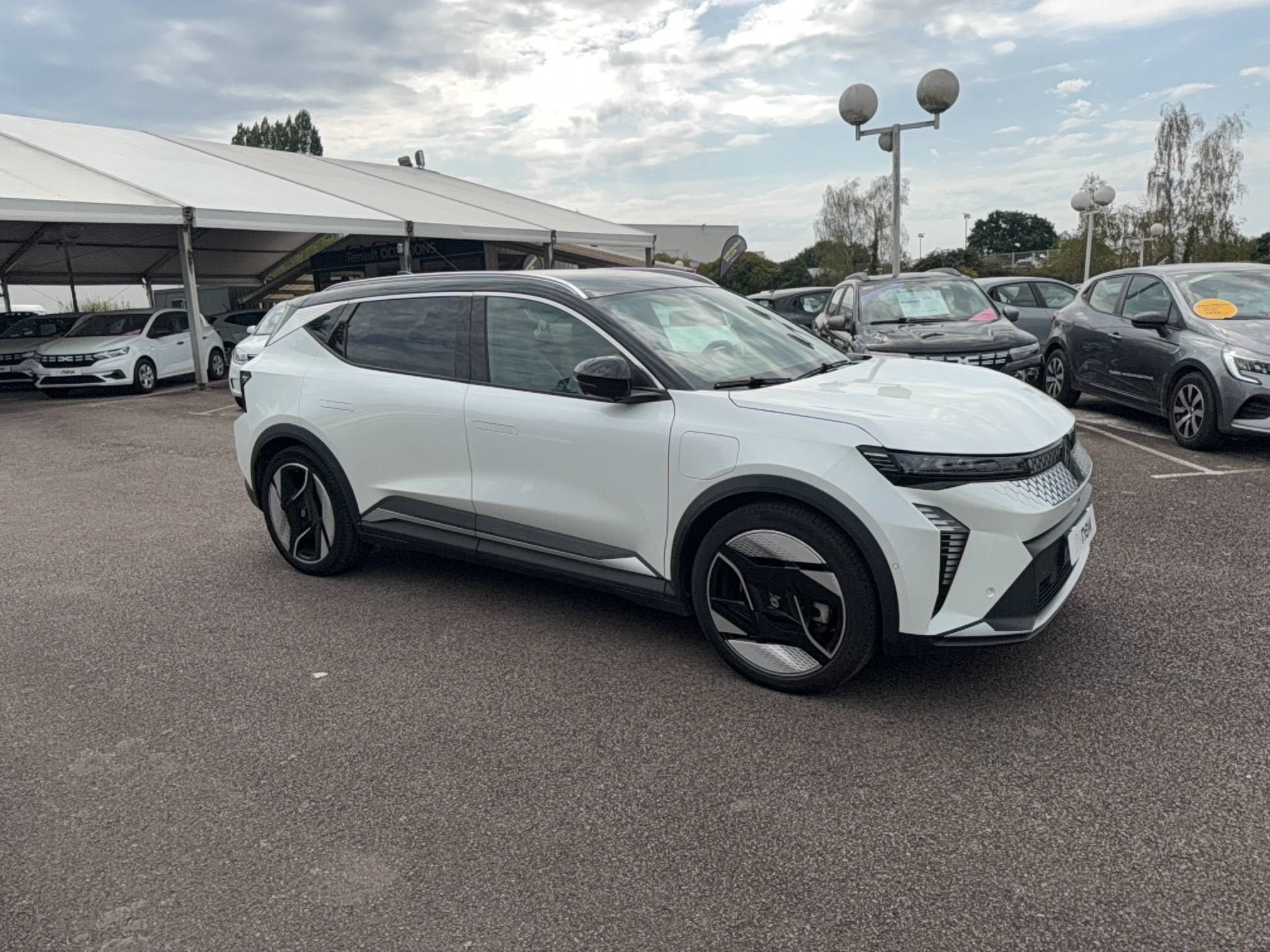 Vente en ligne Renault Scenic E-Tech Scenic E-Tech électrique 220 ch grande autonomie au prix de 38 990 €
