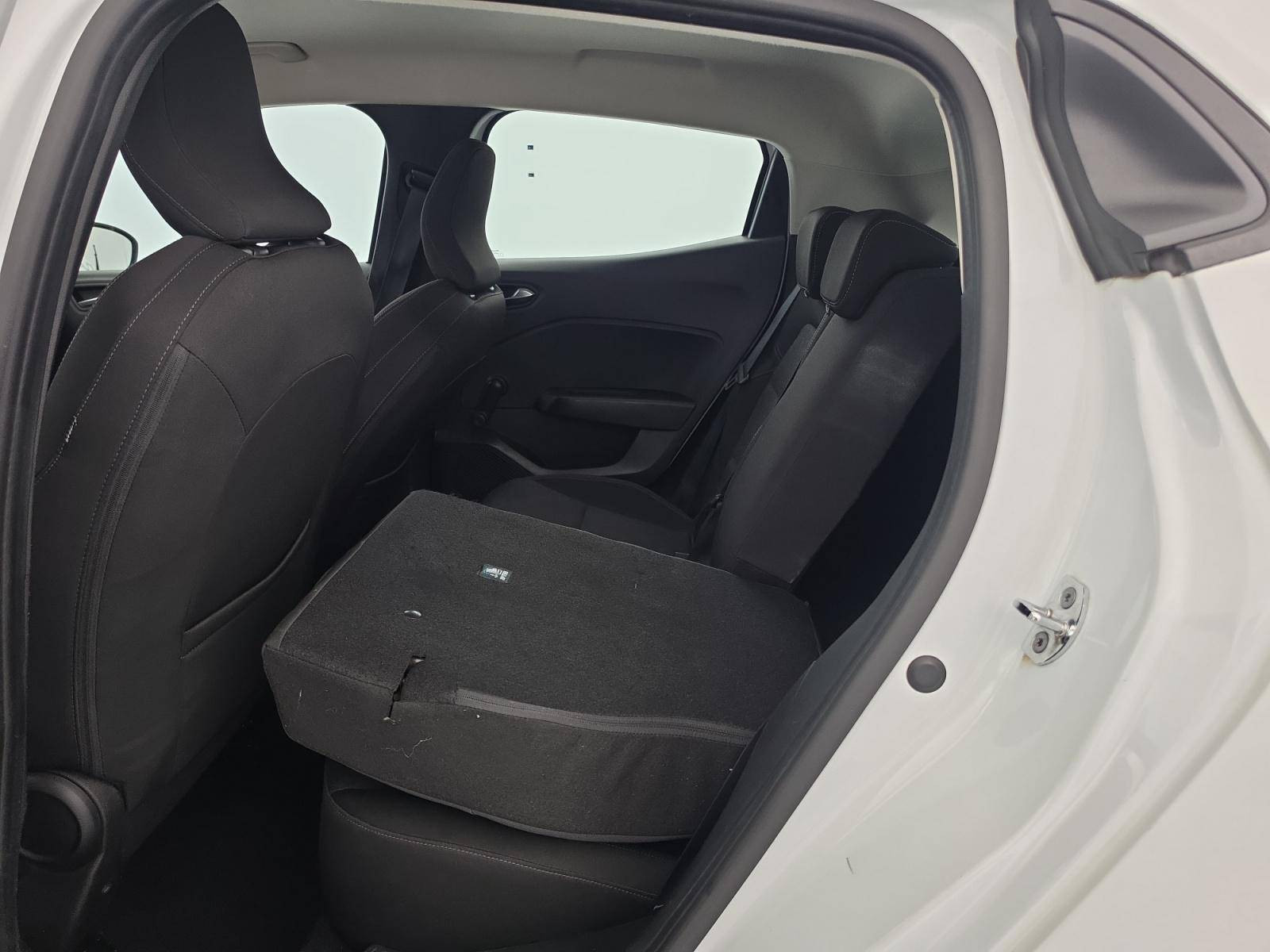 Vente en ligne Renault Clio 5 Clio SCe 65 - 21N au prix de 11 790 €