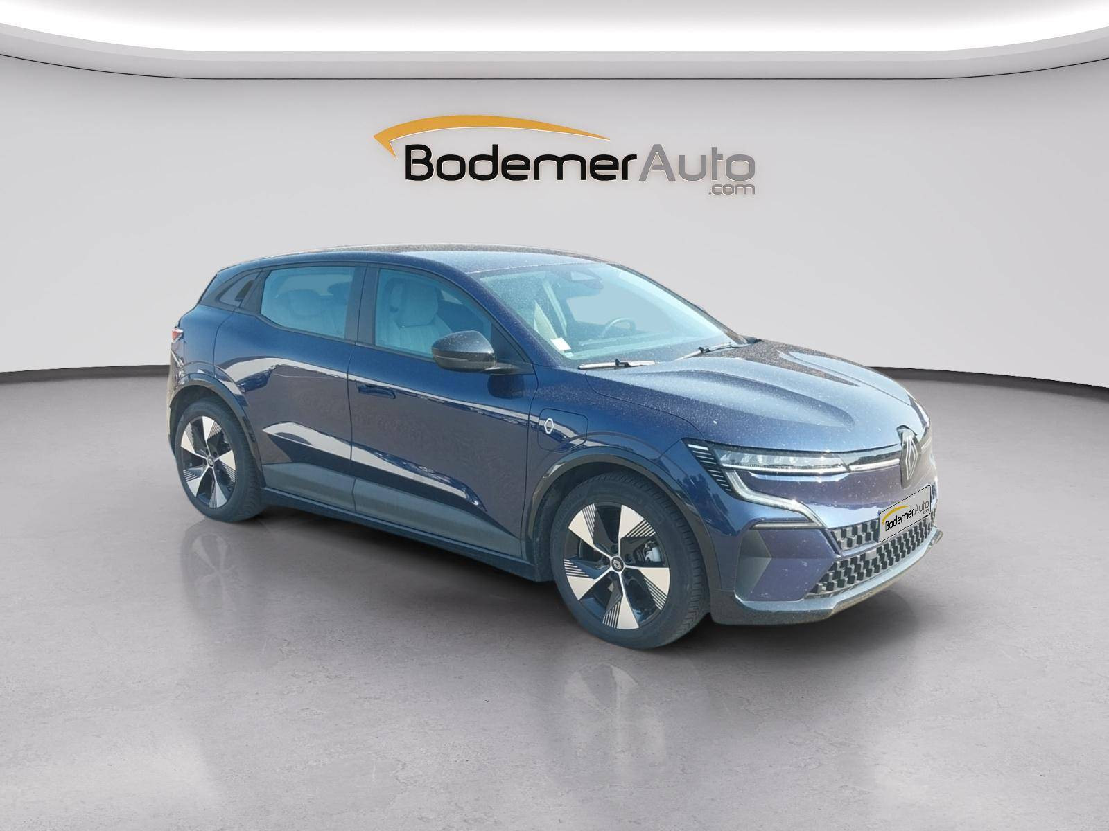Vente en ligne Renault Megane E-Tech  EV60 220 ch super charge au prix de 22 990 €