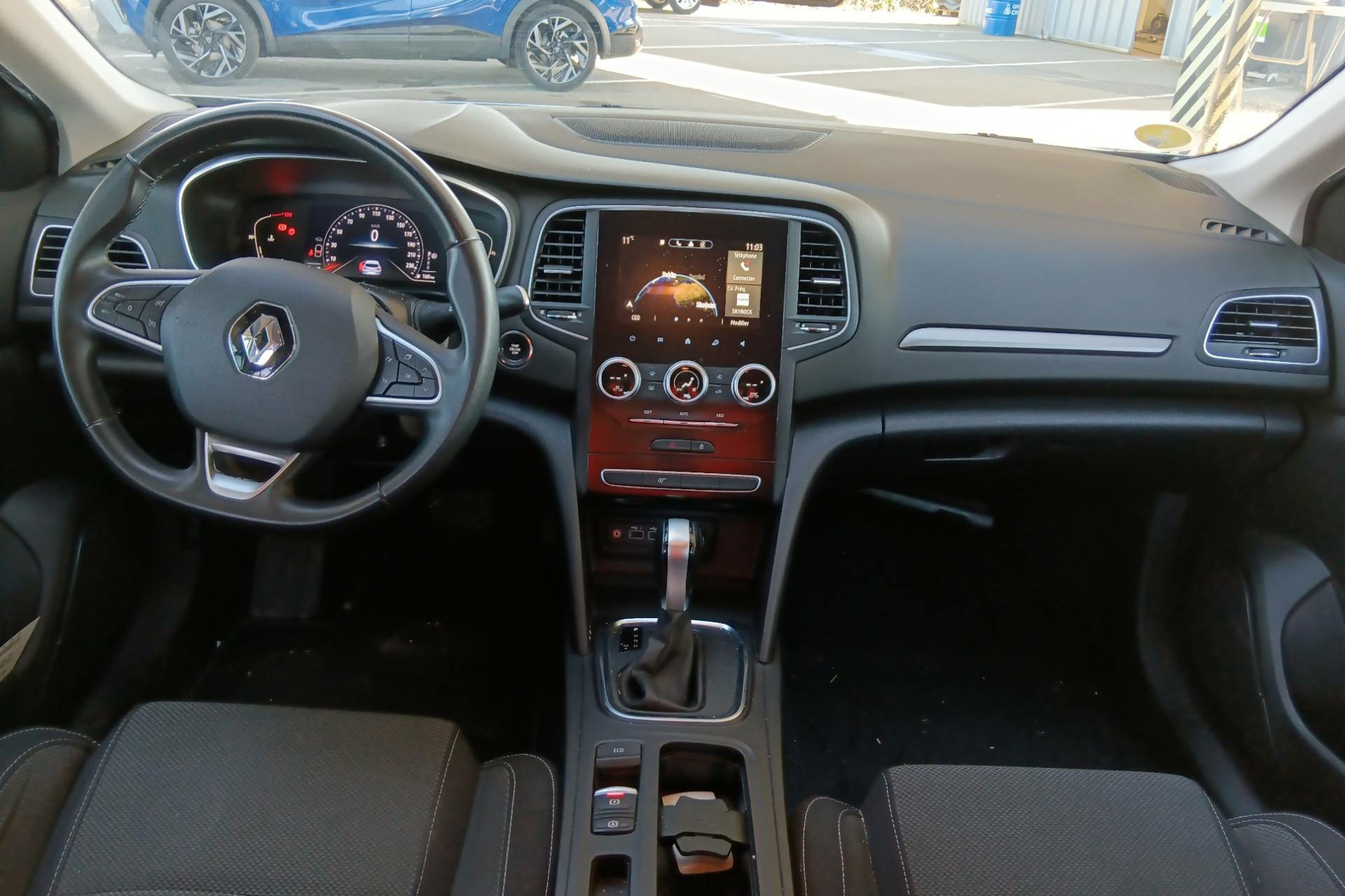 Vente en ligne Renault Megane 4  Blue dCi 115 EDC au prix de 16 990 €