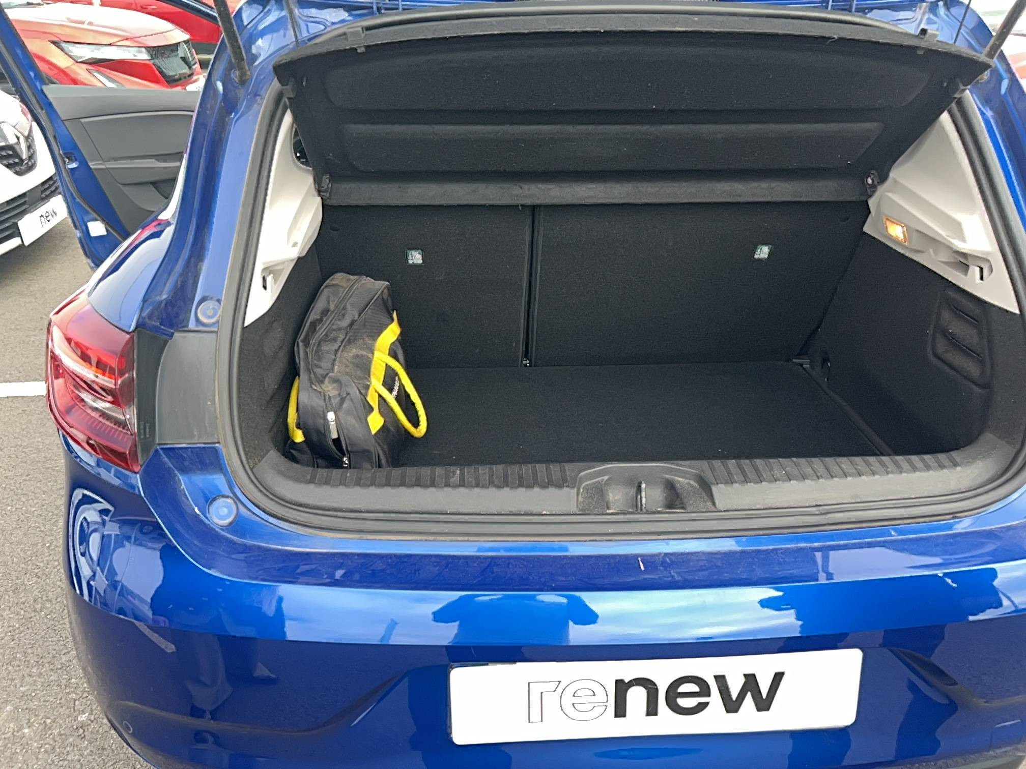 Vente en ligne Renault Clio 5 Clio TCe 90 au prix de 13 900 €