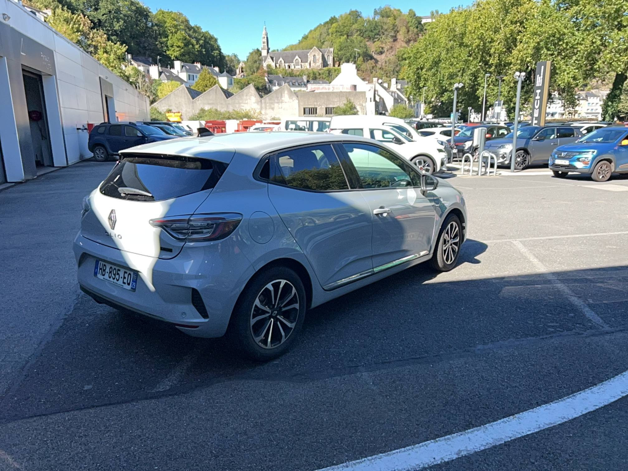 Vente en ligne Renault Clio 5 Clio E-Tech full hybrid 145 ch GSR2 au prix de 19 990 €