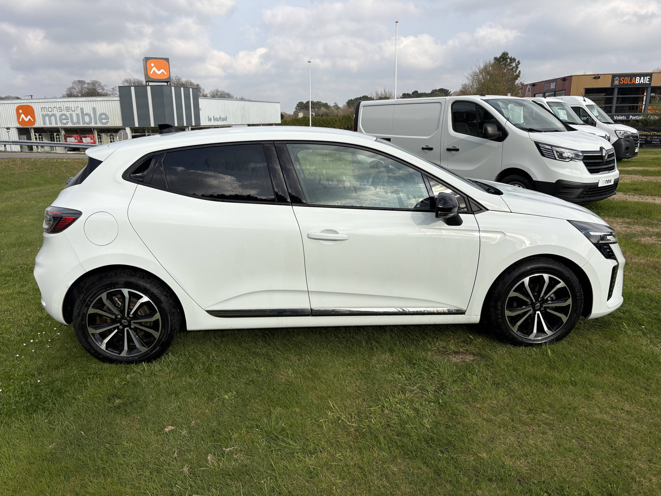 Vente en ligne Renault Clio 5 Clio TCe 90 ch GSR2 au prix de 17 890 €