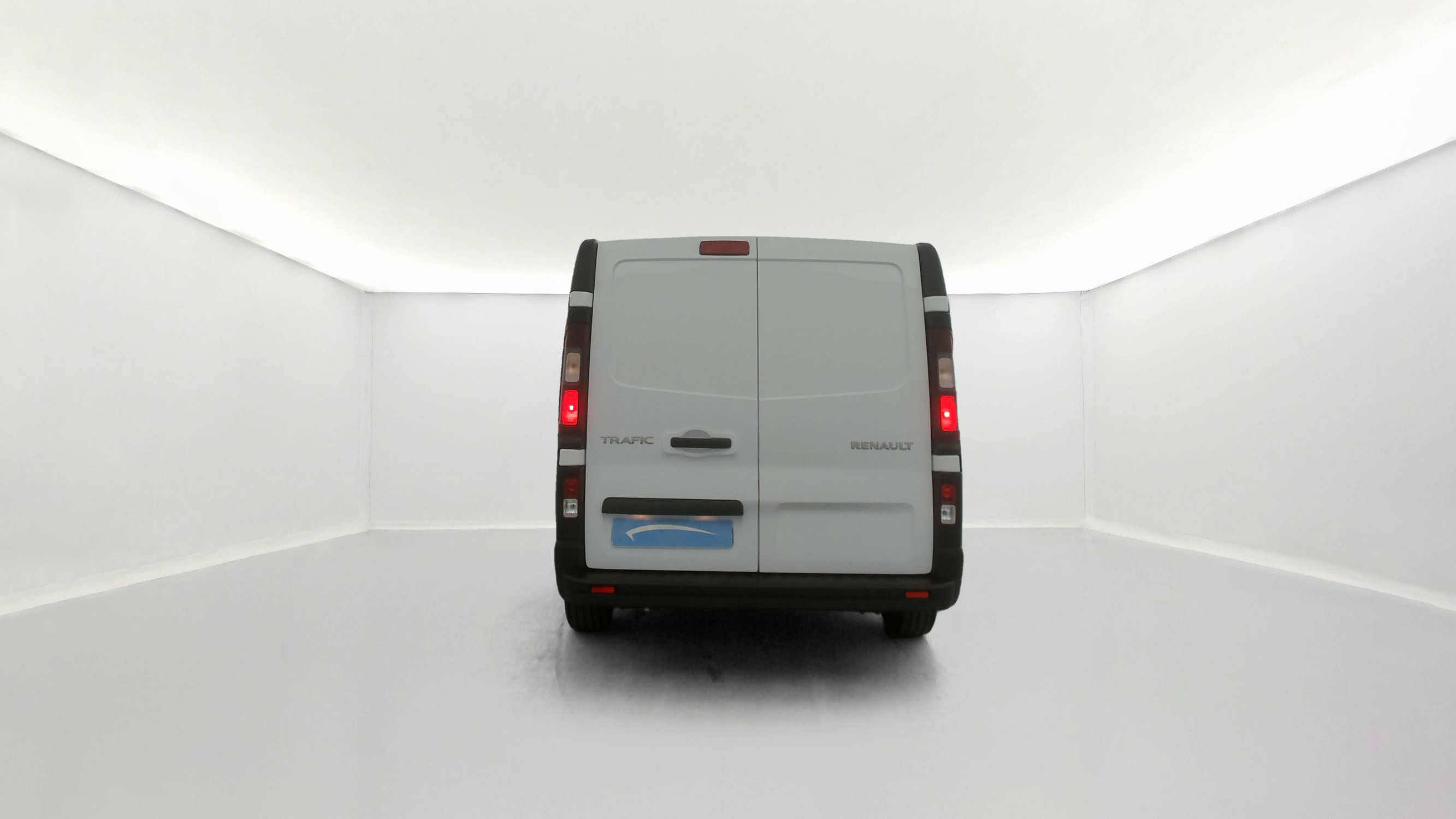Vente en ligne Renault Trafic 3 Fourgon TRAFIC FG BLUE DCI 130 L1H1 3T GSR2 au prix de 24 390 €