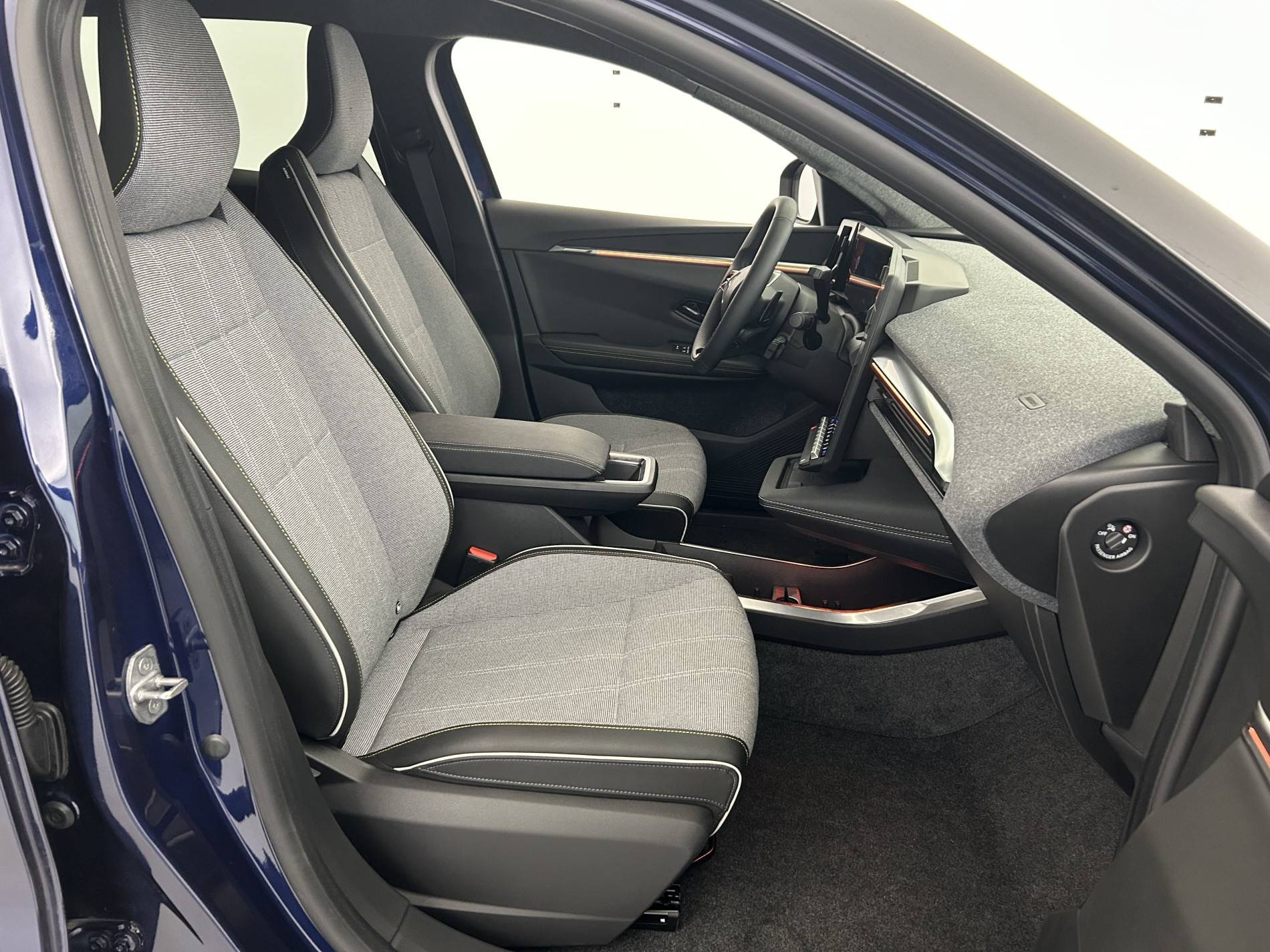 Vente en ligne Renault Scenic E-Tech Scenic E-Tech électrique 220 ch grande autonomie au prix de 37 990 €