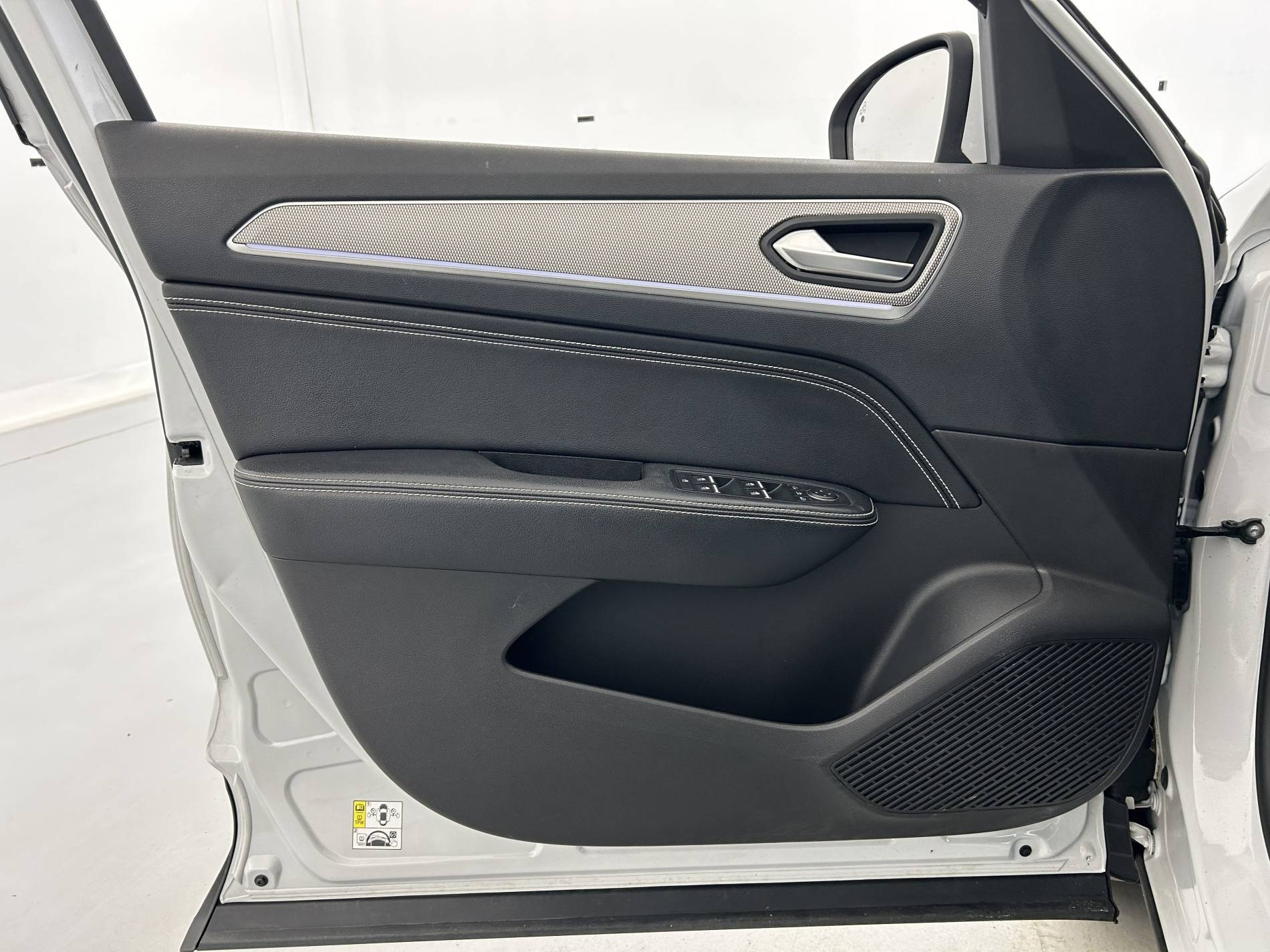 Vente en ligne Renault Arkana  E-Tech hybride 145 - 22 au prix de 21 890 €