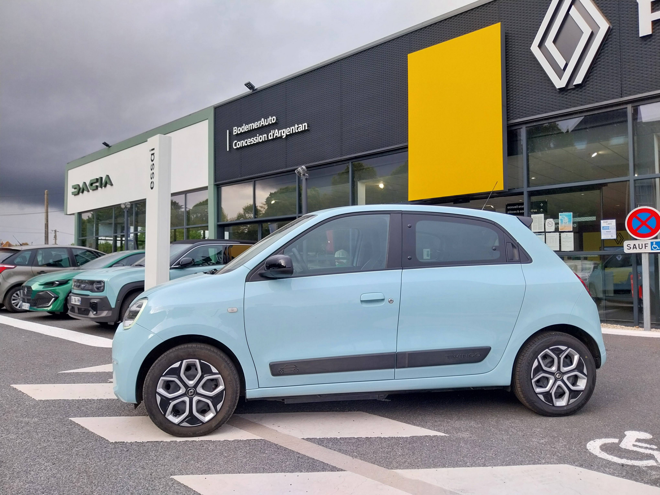 Vente en ligne Renault Twingo Electrique Twingo III E-Tech au prix de 10 000 €