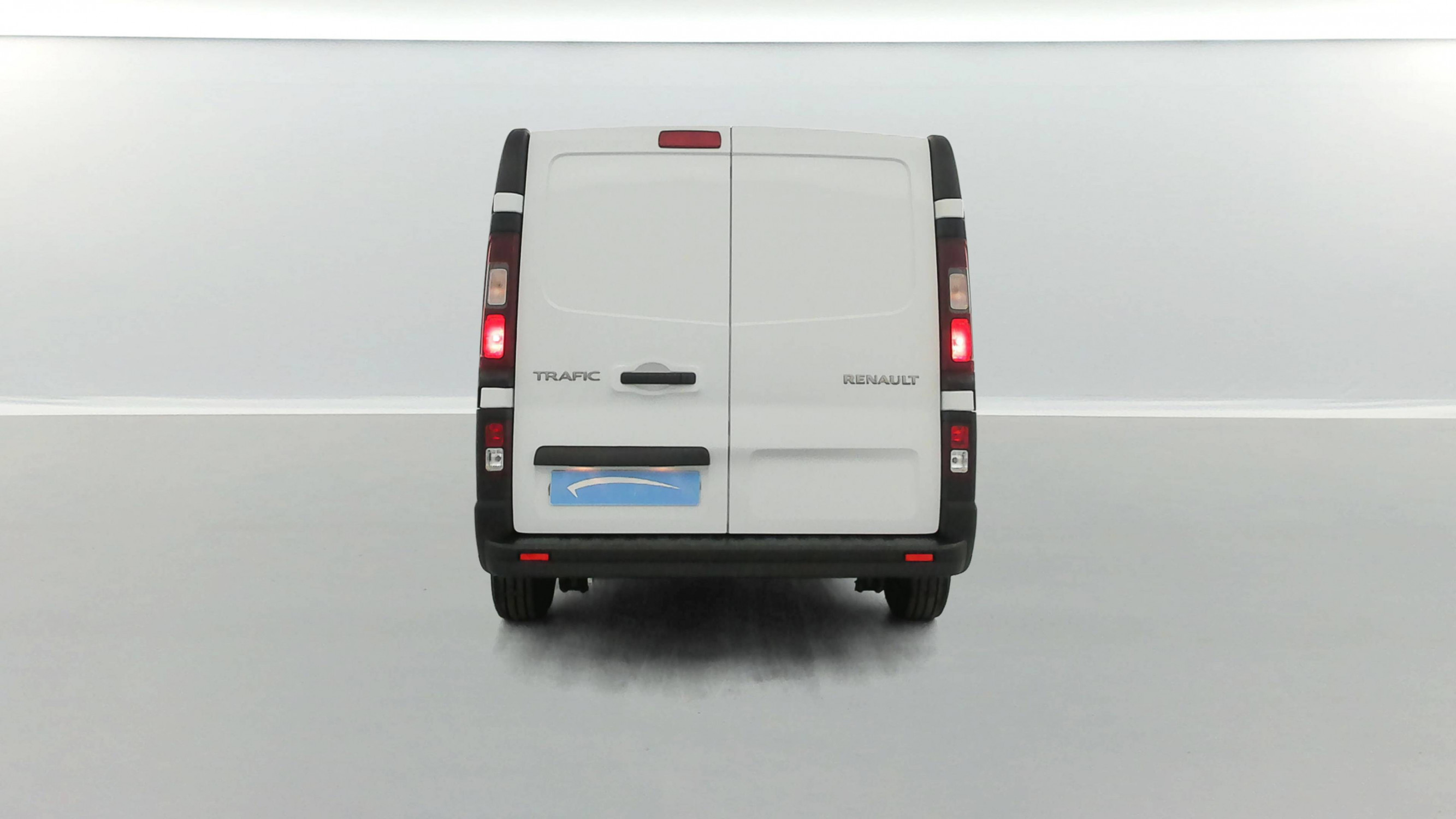 Vente en ligne Renault Trafic 3 Fourgon TRAFIC FGN L1H1 3000 KG BLUE DCI 130 au prix de 24 990 €