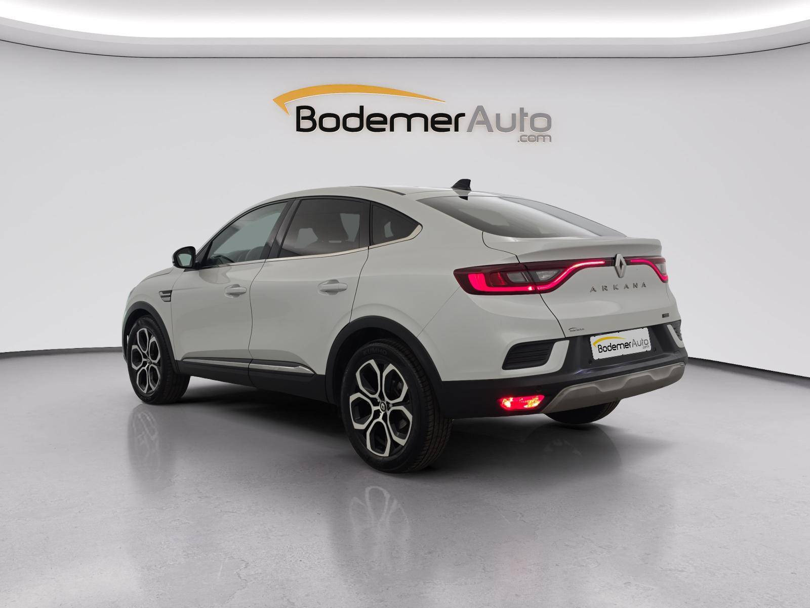 Vente en ligne Renault Arkana  E-Tech hybride 145 - 22 au prix de 21 990 €