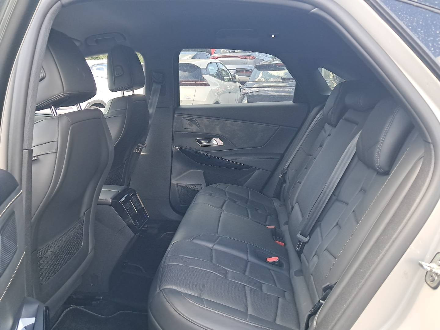 Vente en ligne Ds DS7 Crossback  Hybride E-Tense 300 EAT8 4x4 au prix de 27 990 €