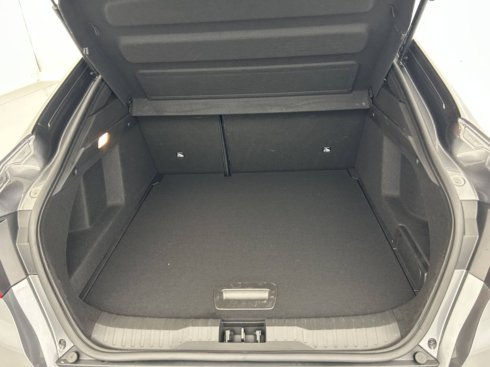 Vente en ligne Renault Arkana  E-Tech hybride 145 - 22 au prix de 21 800 €