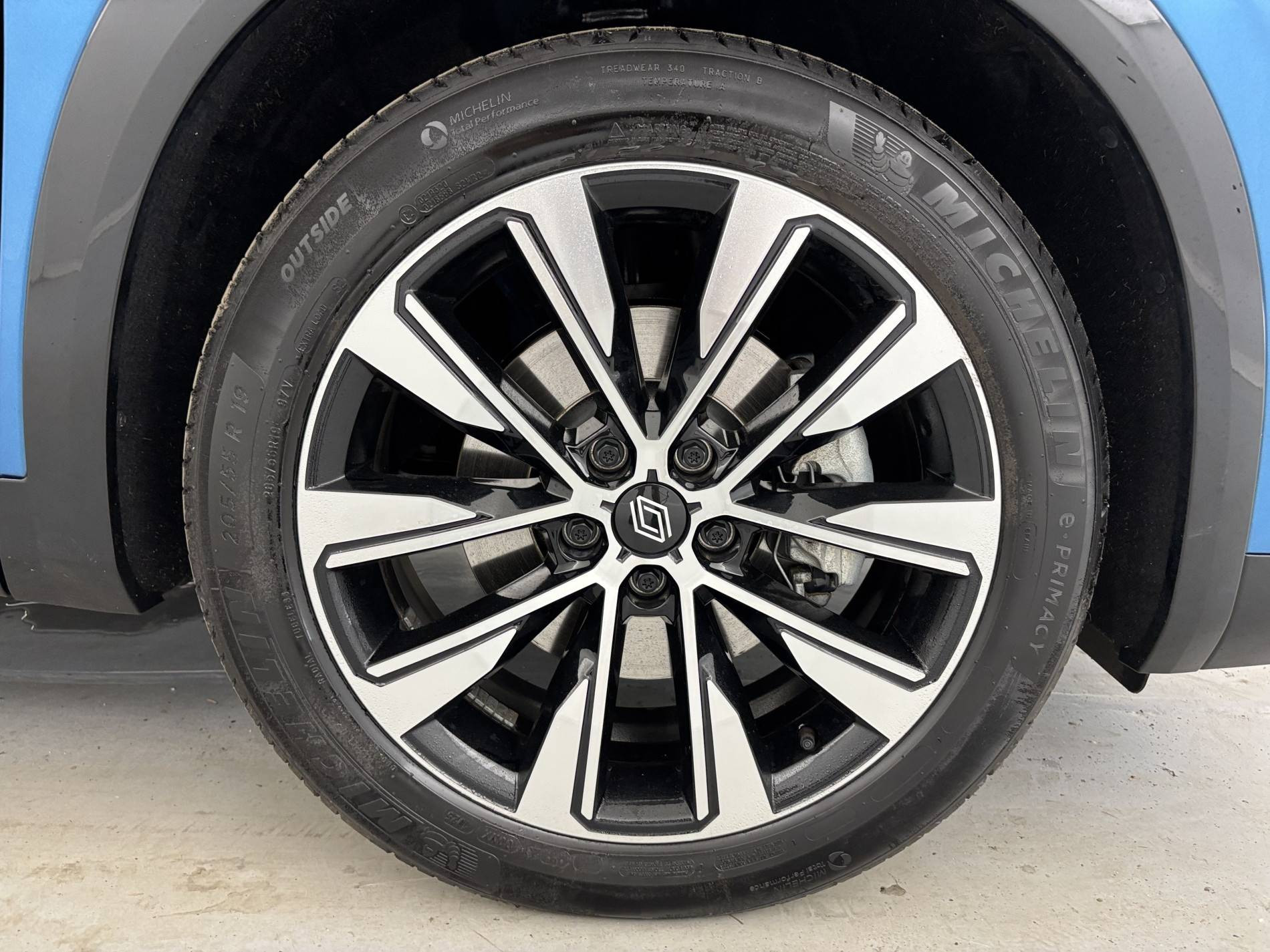 Vente en ligne Renault Austral  full hybrid E-Tech 200 ch au prix de 33 490 €