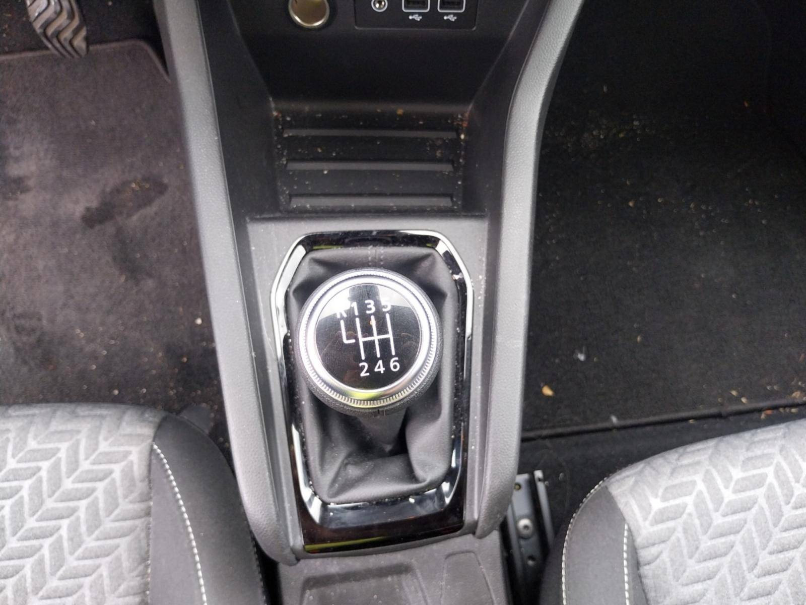 Vente en ligne Renault Clio 5 Clio TCe 90 au prix de 15 290 €
