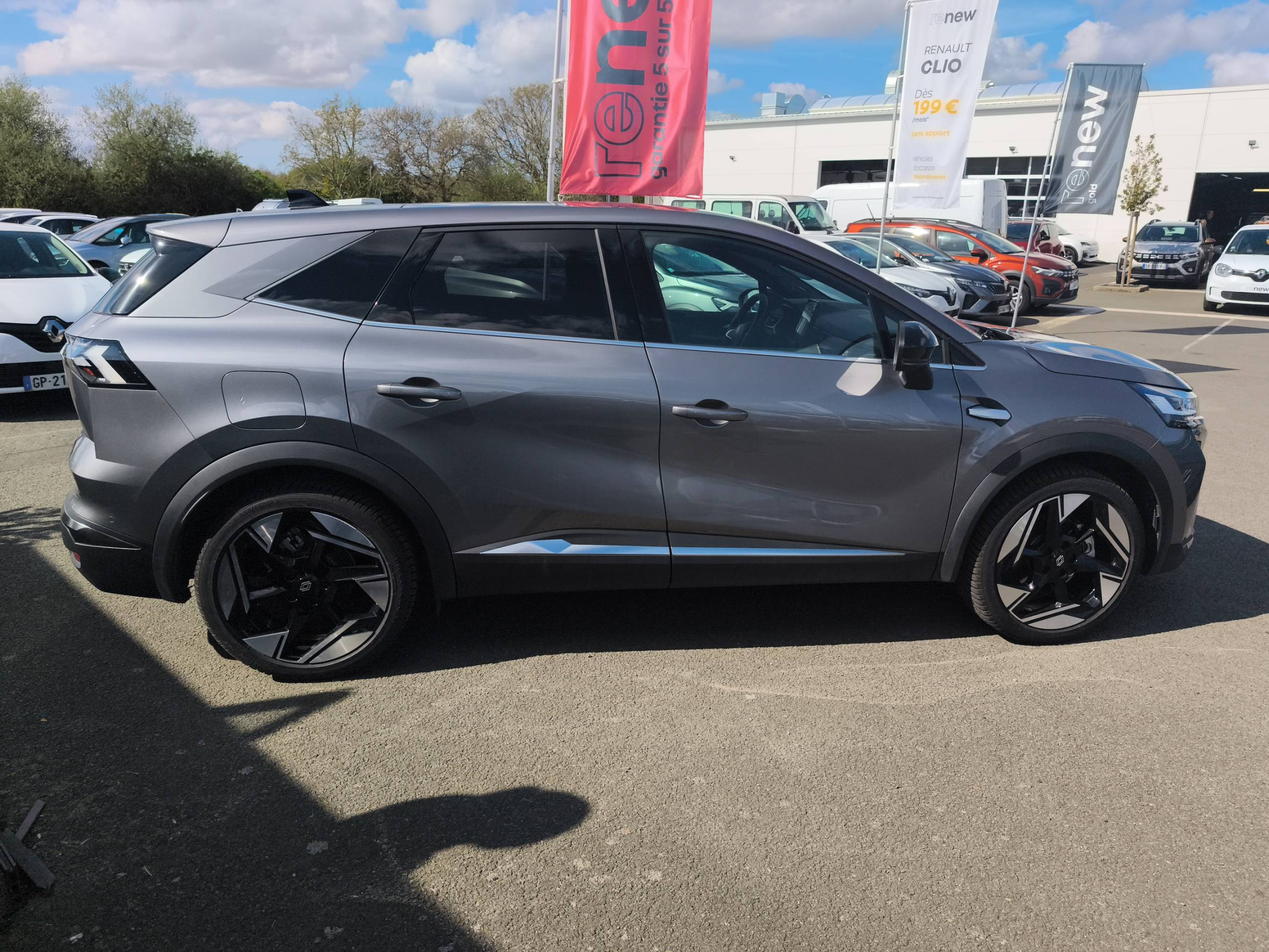 Vente en ligne Renault Symbioz  E-Tech full hybrid 160 ch au prix de 32 490 €
