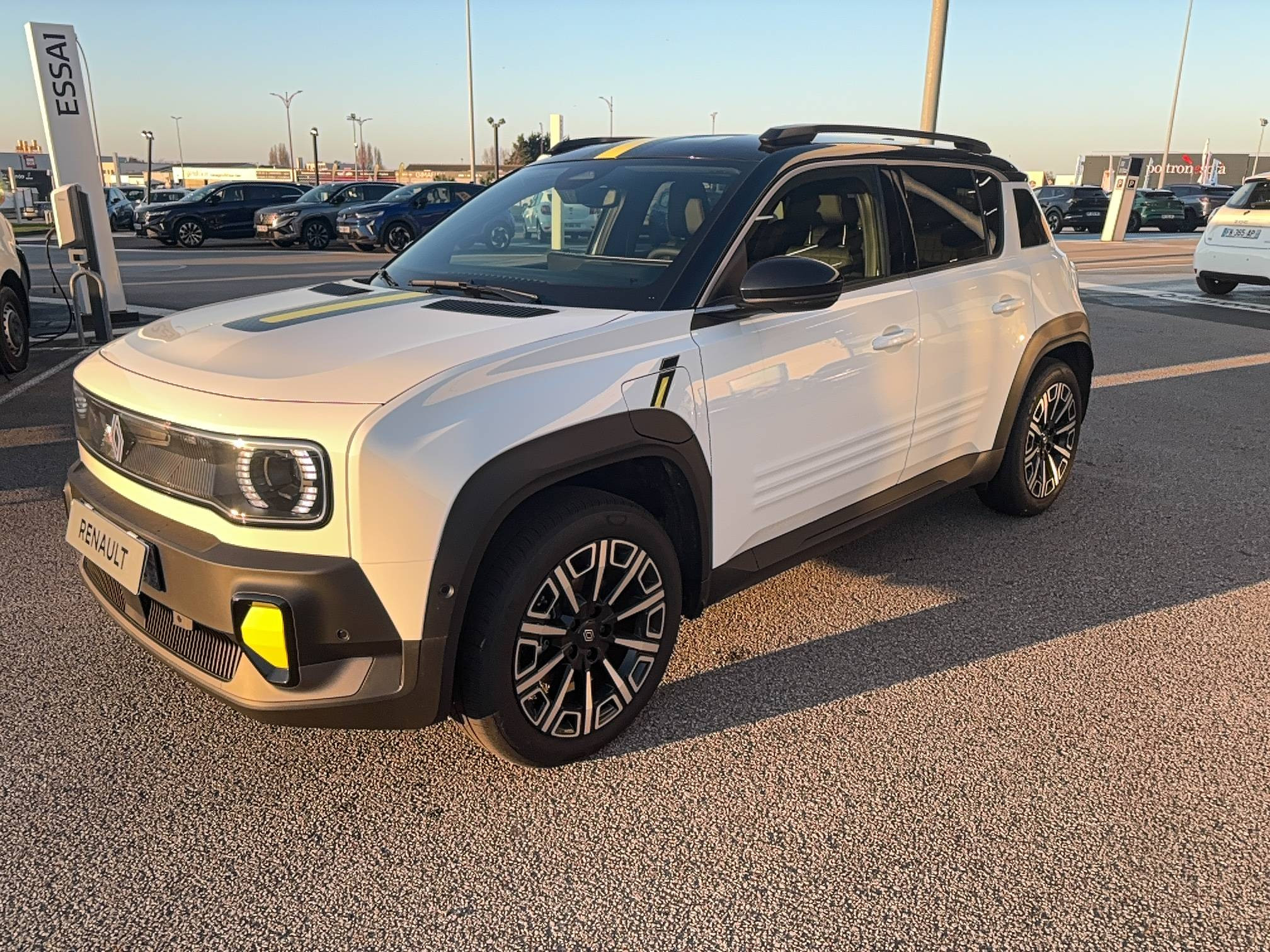 Renault R4 E-Tech  150 ch autonomie confort occasion de 2025 en vente à Cherbourg
