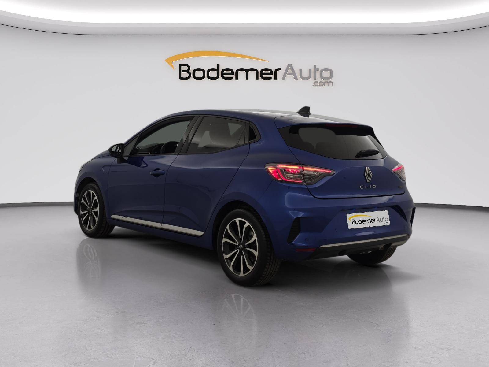Vente en ligne Renault Clio 5 Clio E-Tech full hybrid 145 ch GSR2 au prix de 20 500 €