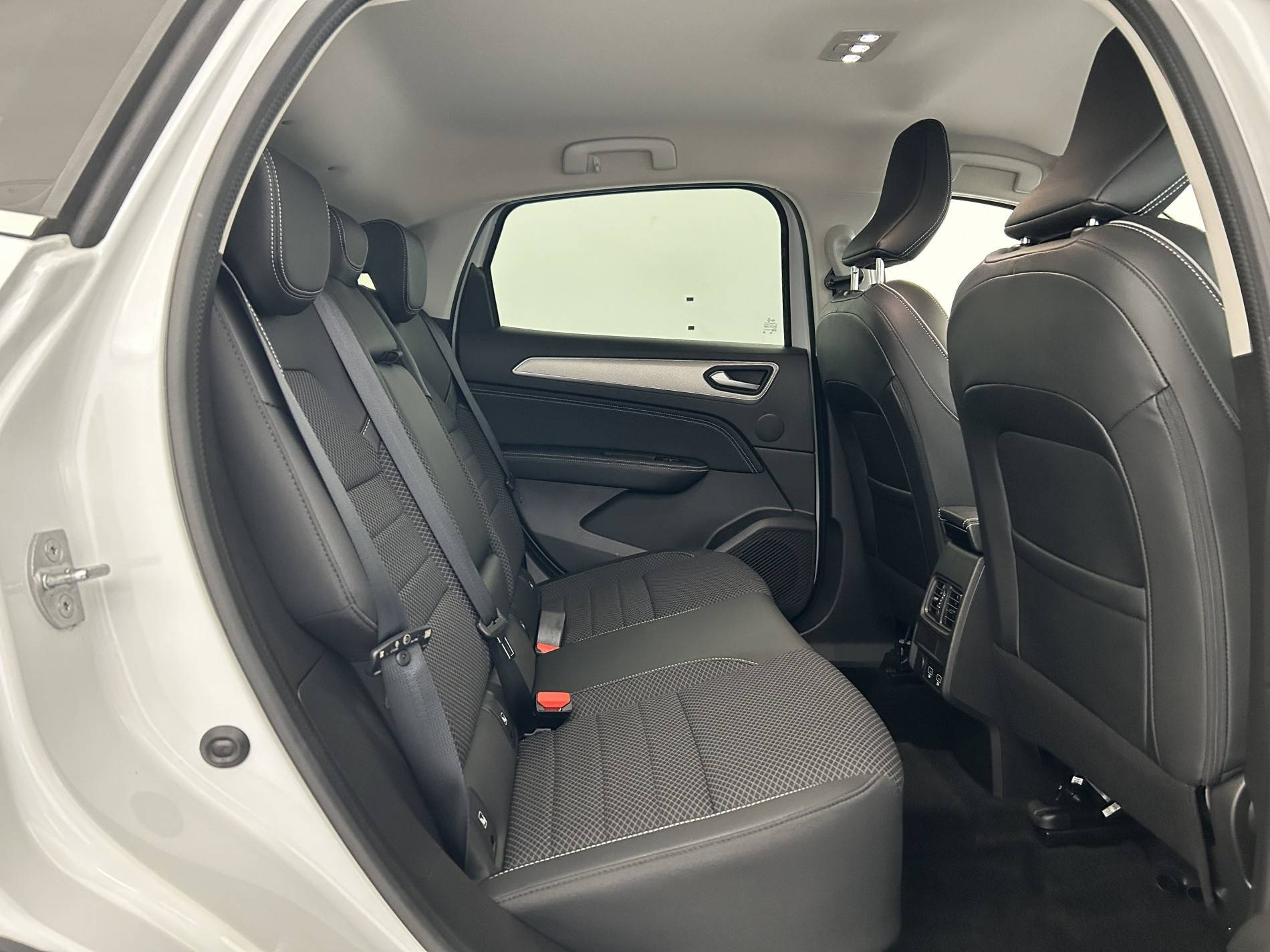 Vente en ligne Renault Arkana  E-Tech 145 - 21B au prix de 19 390 €