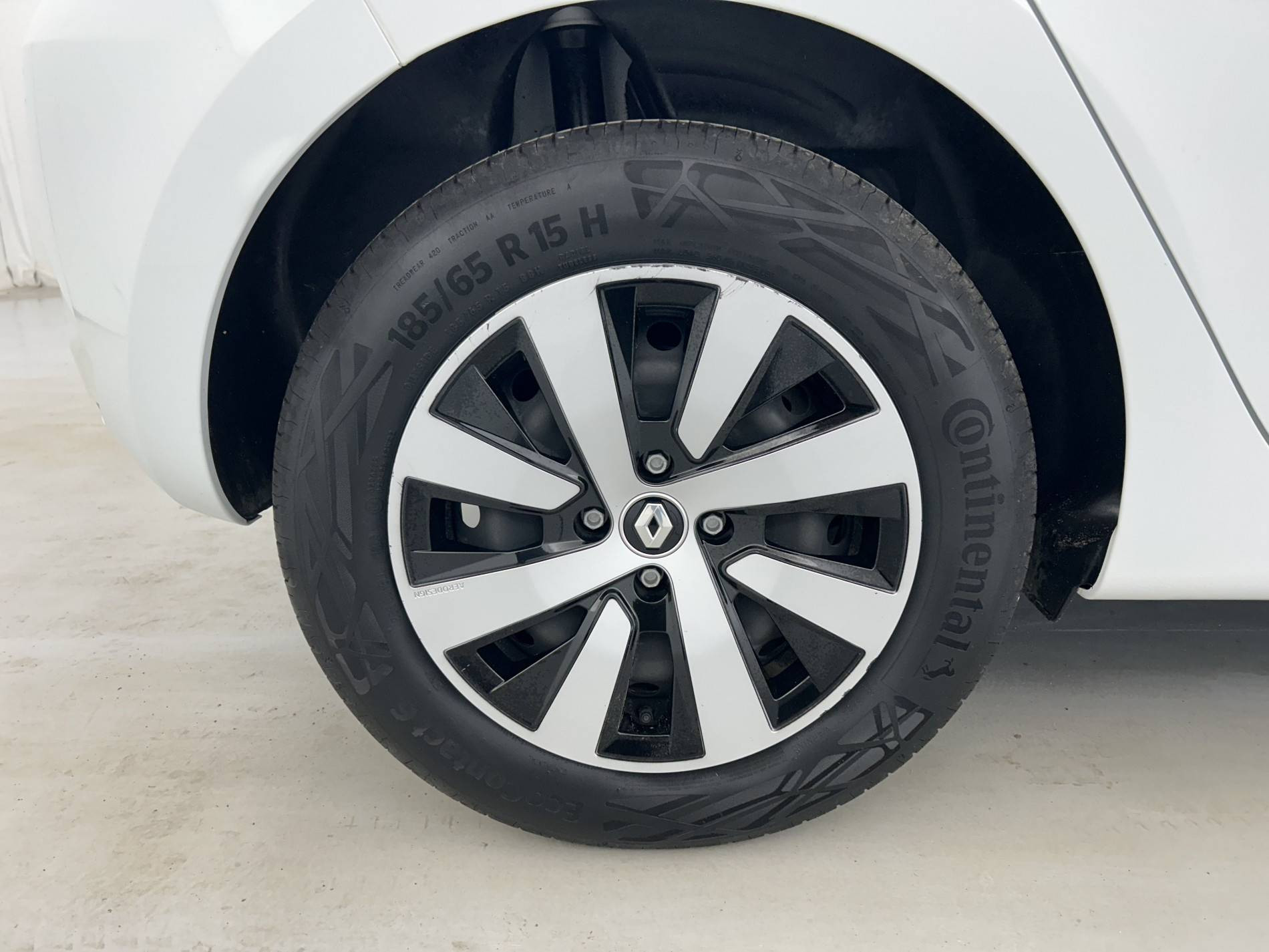 Vente en ligne Renault Clio 5 Clio TCe 90 au prix de 13 990 €