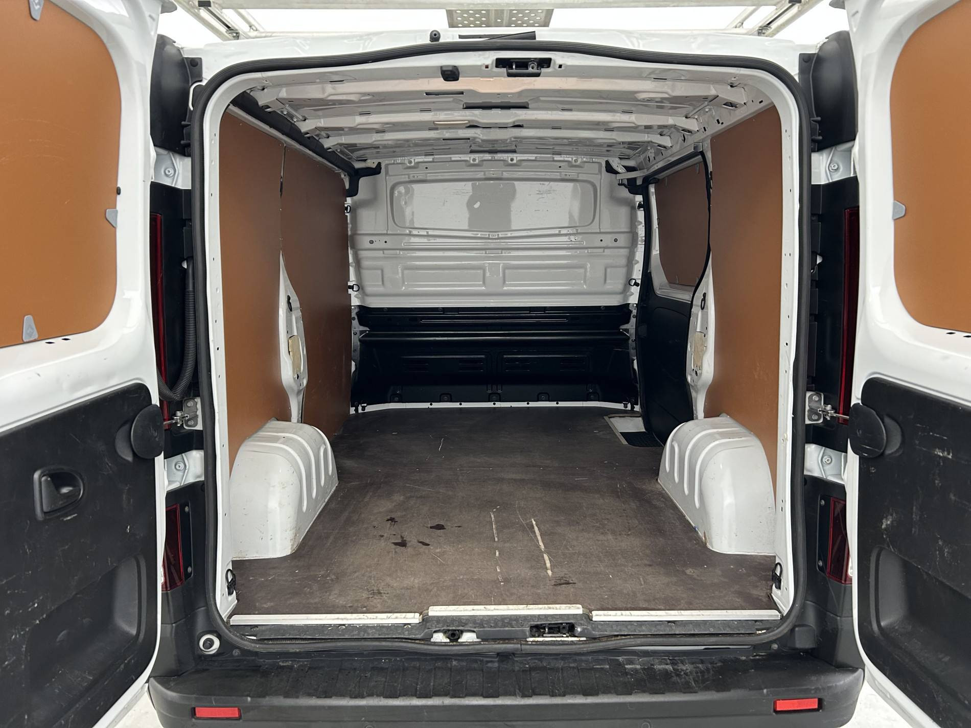 Vente en ligne Renault Trafic 3 Fourgon TRAFIC FGN L1H1 2800 KG BLUE DCI 110 au prix de 20 990 €