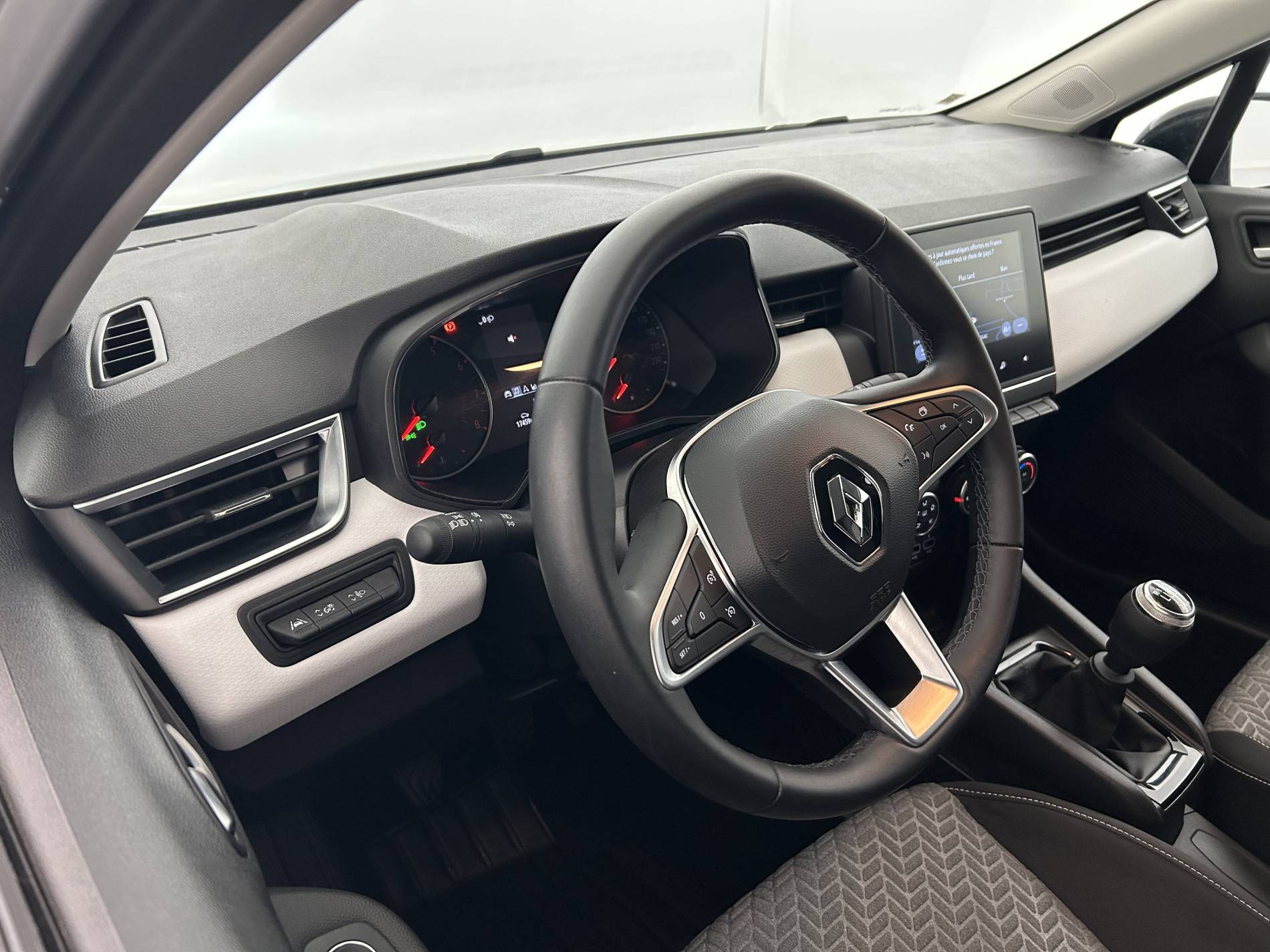 Vente en ligne Renault Clio 5 Clio TCe 90 au prix de 14 690 €