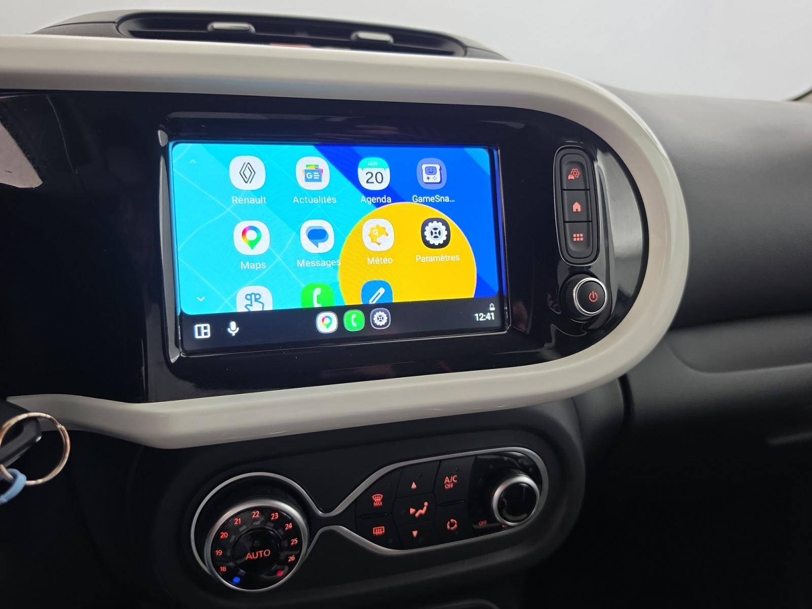 Vente en ligne Renault Twingo Electrique Twingo III E-Tech au prix de 14 490 €