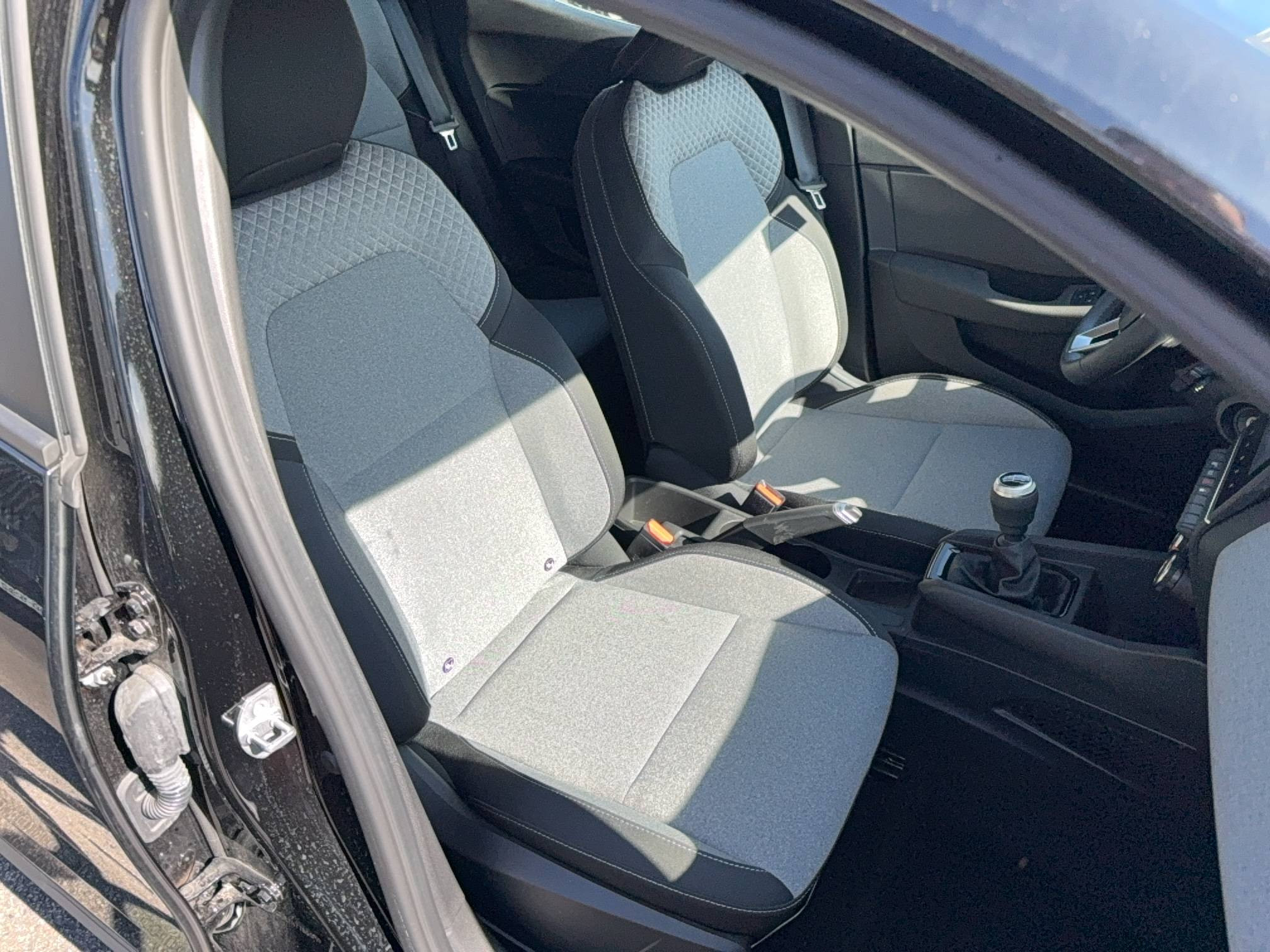 Vente en ligne Renault Clio 5 Clio Blue dCi 100 ch GSR2 au prix de 17 790 €