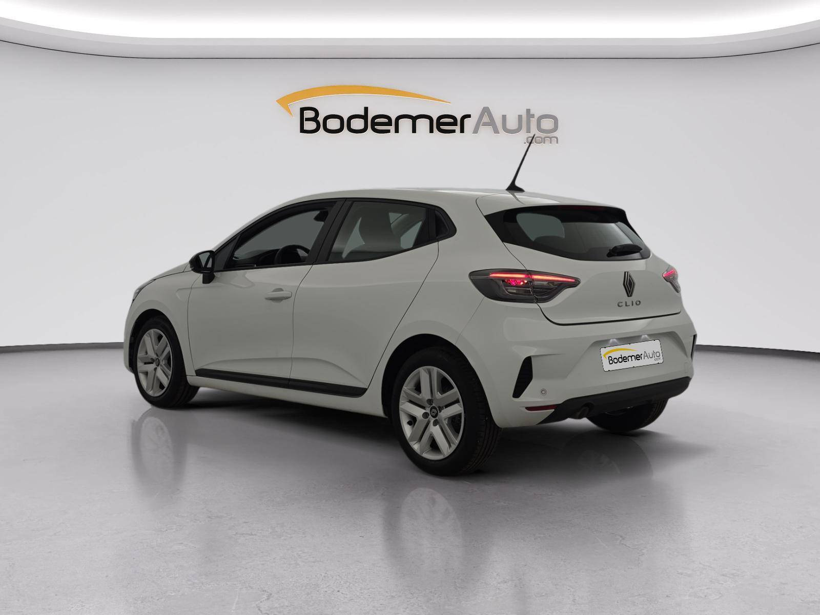 Vente en ligne Renault Clio 5 Clio TCe 90 au prix de 14 750 €
