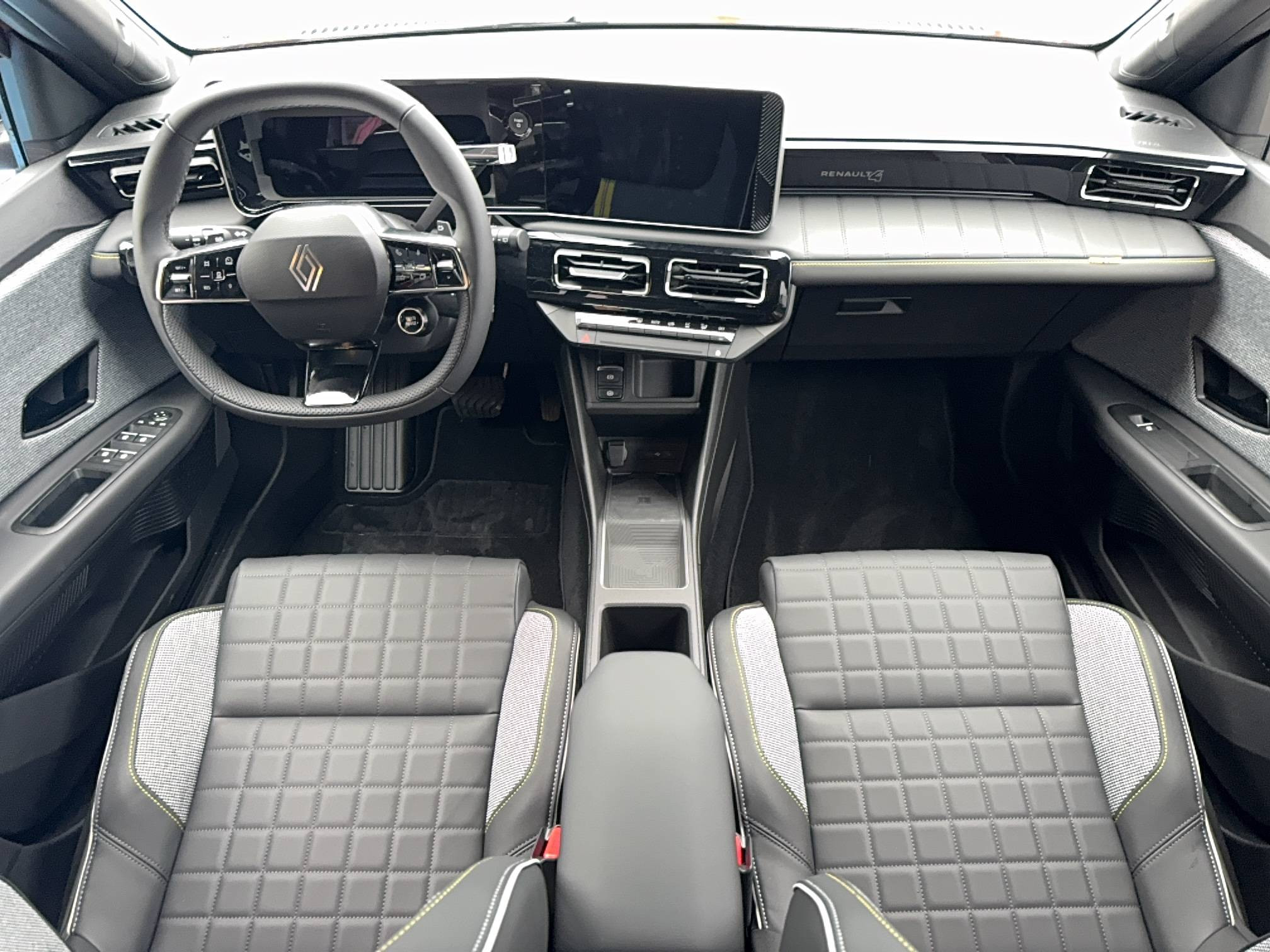 Vente en ligne Renault R4 E-Tech  150 ch autonomie confort au prix de 36 300 €