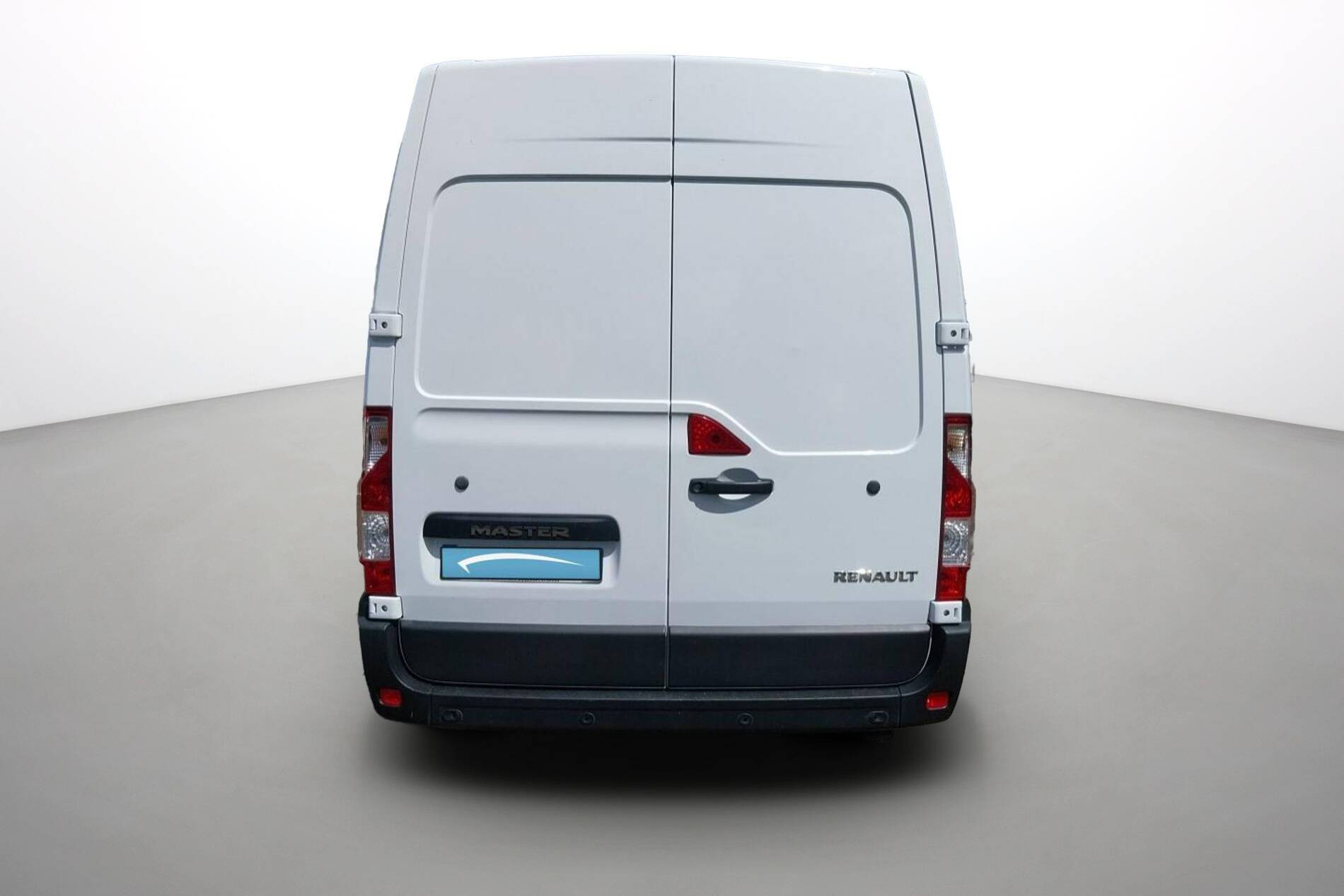 Vente en ligne Renault Master Fourgon MASTER FGN TRAC F3500 L2H2 BLUE DCI 135 au prix de 24 990 €