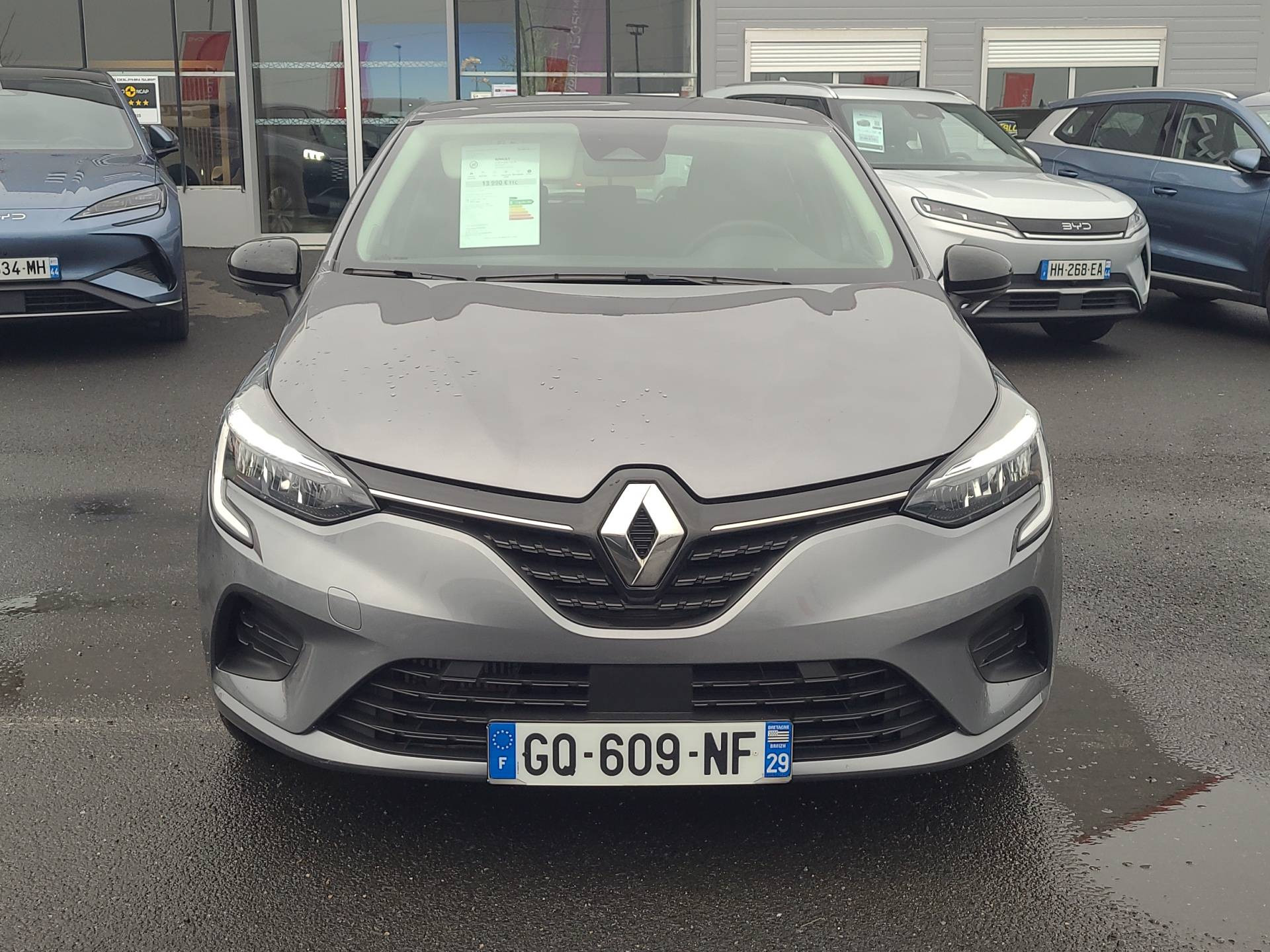 Vente en ligne Renault Clio 5 Clio TCe 90 au prix de 13 990 €