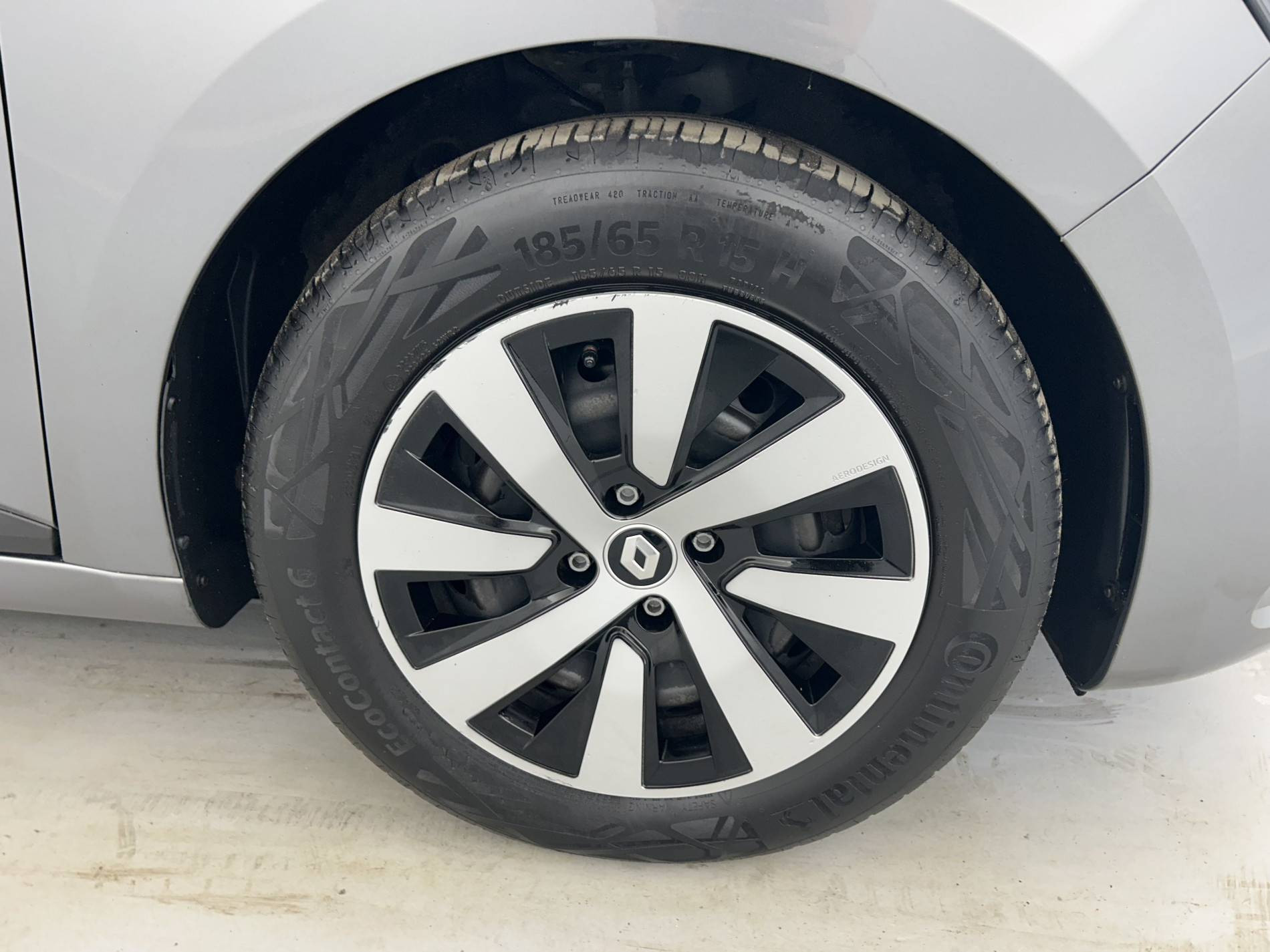 Vente en ligne Renault Clio 5 Clio TCe 90 au prix de 14 290 €