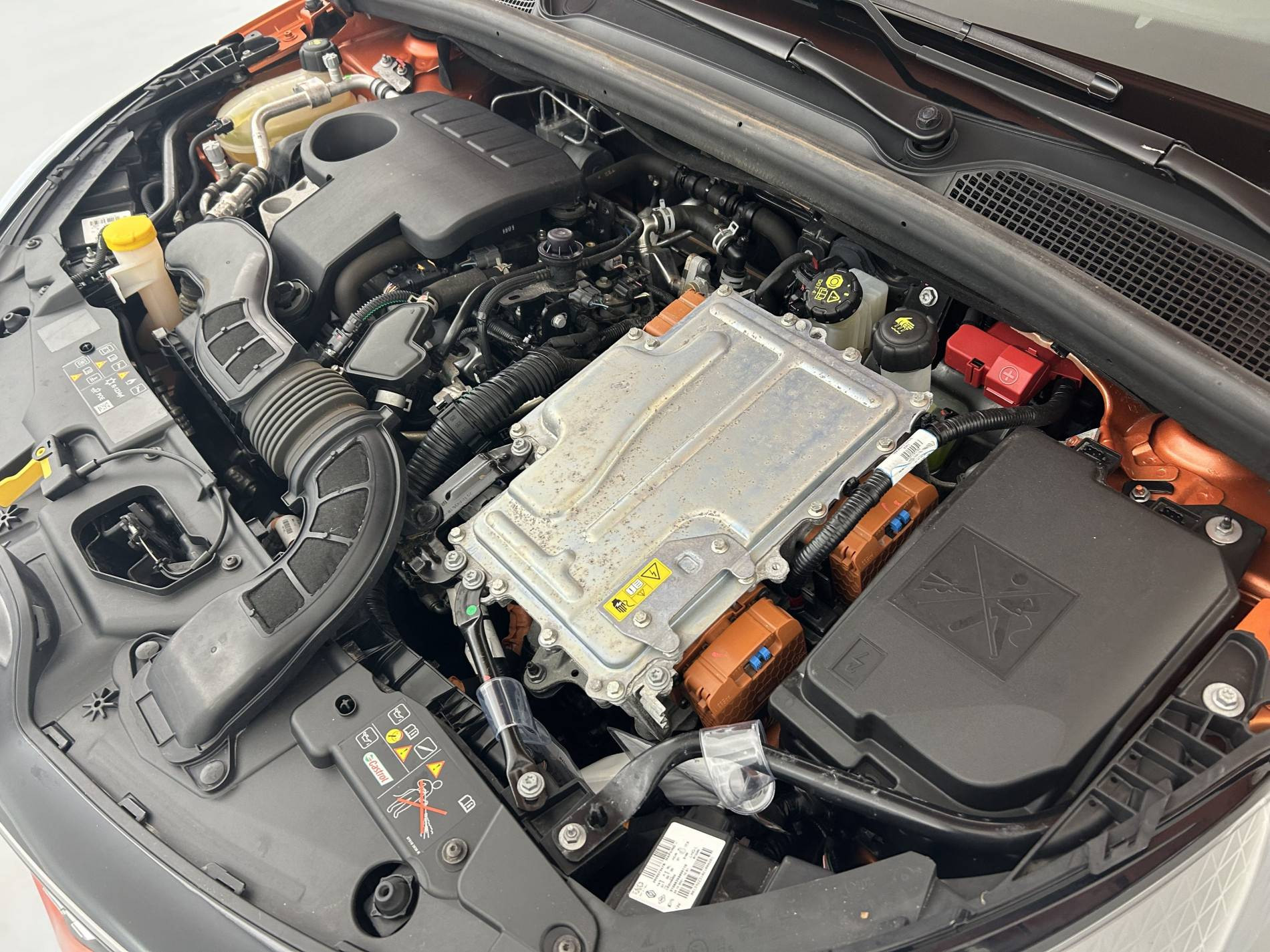 Vente en ligne Renault Clio 5 Clio E-Tech 140 - 21N au prix de 16 390 €