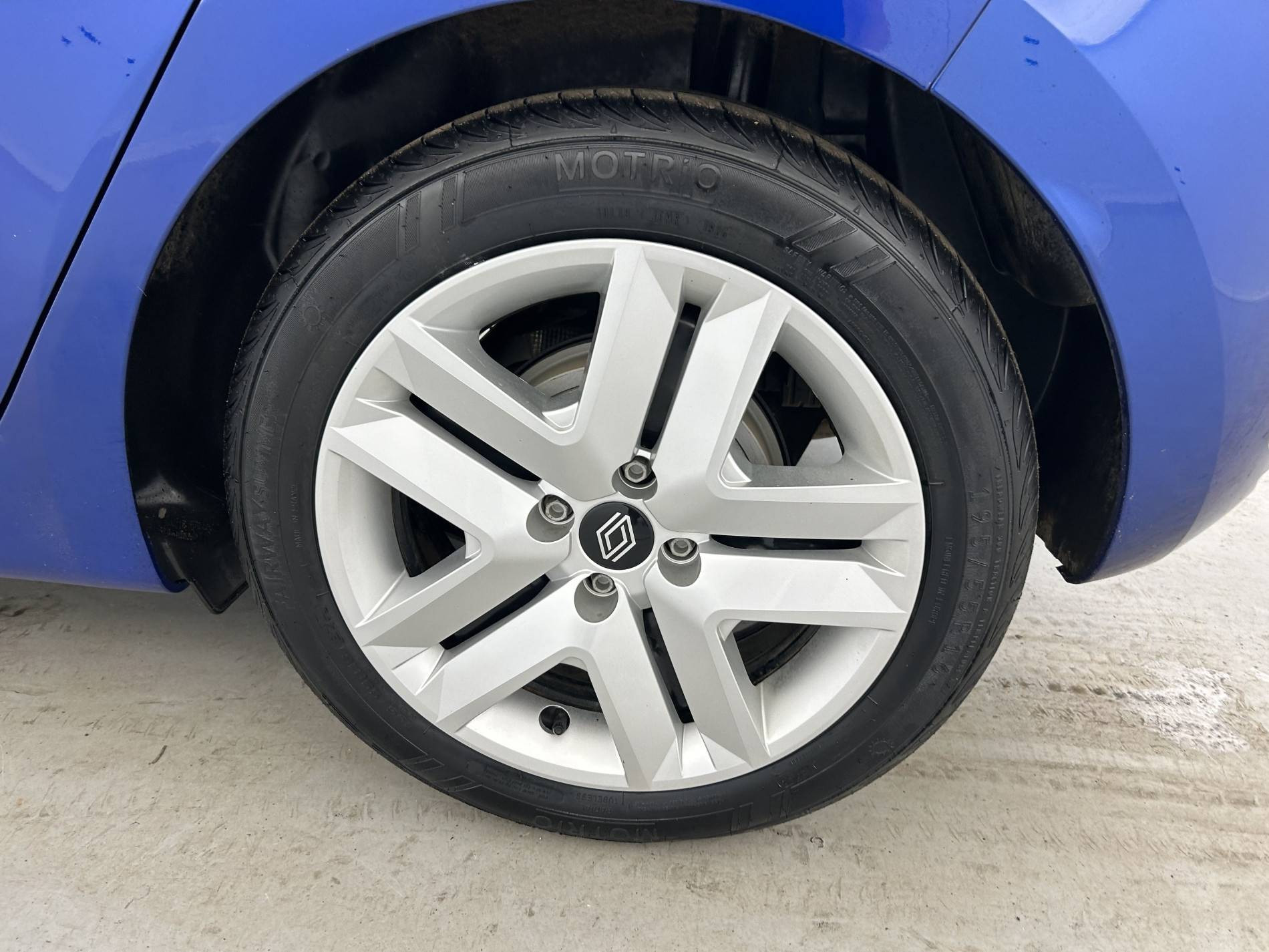 Vente en ligne Renault Clio 5 Clio E-Tech full hybrid 145 ch GSR2 au prix de 18 390 €