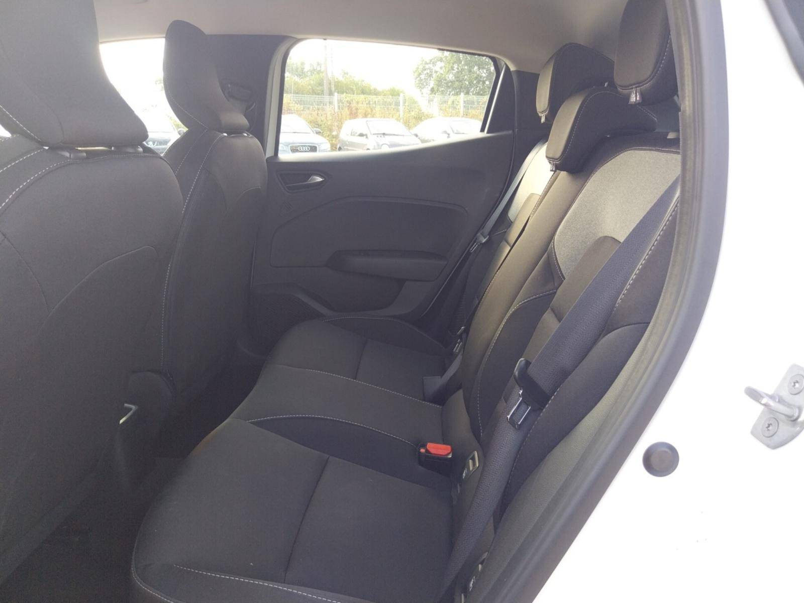 Vente en ligne Renault Clio 5 Clio E-Tech full hybrid 145 ch GSR2 au prix de 19 590 €