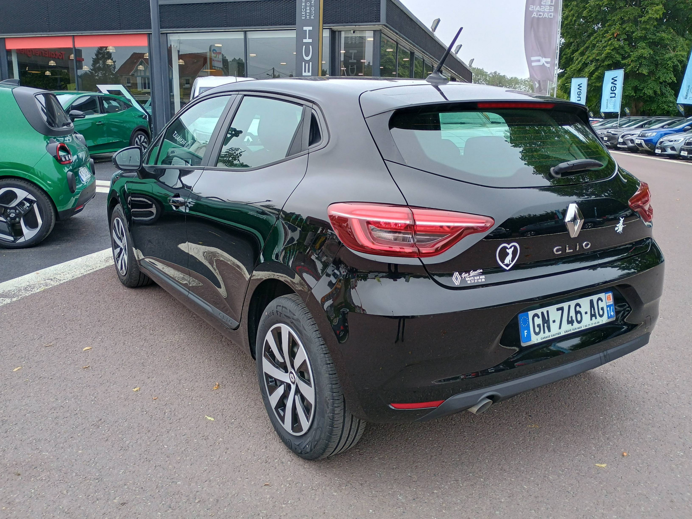 Vente en ligne Renault Clio 5 Clio TCe 90 au prix de 13 990 €